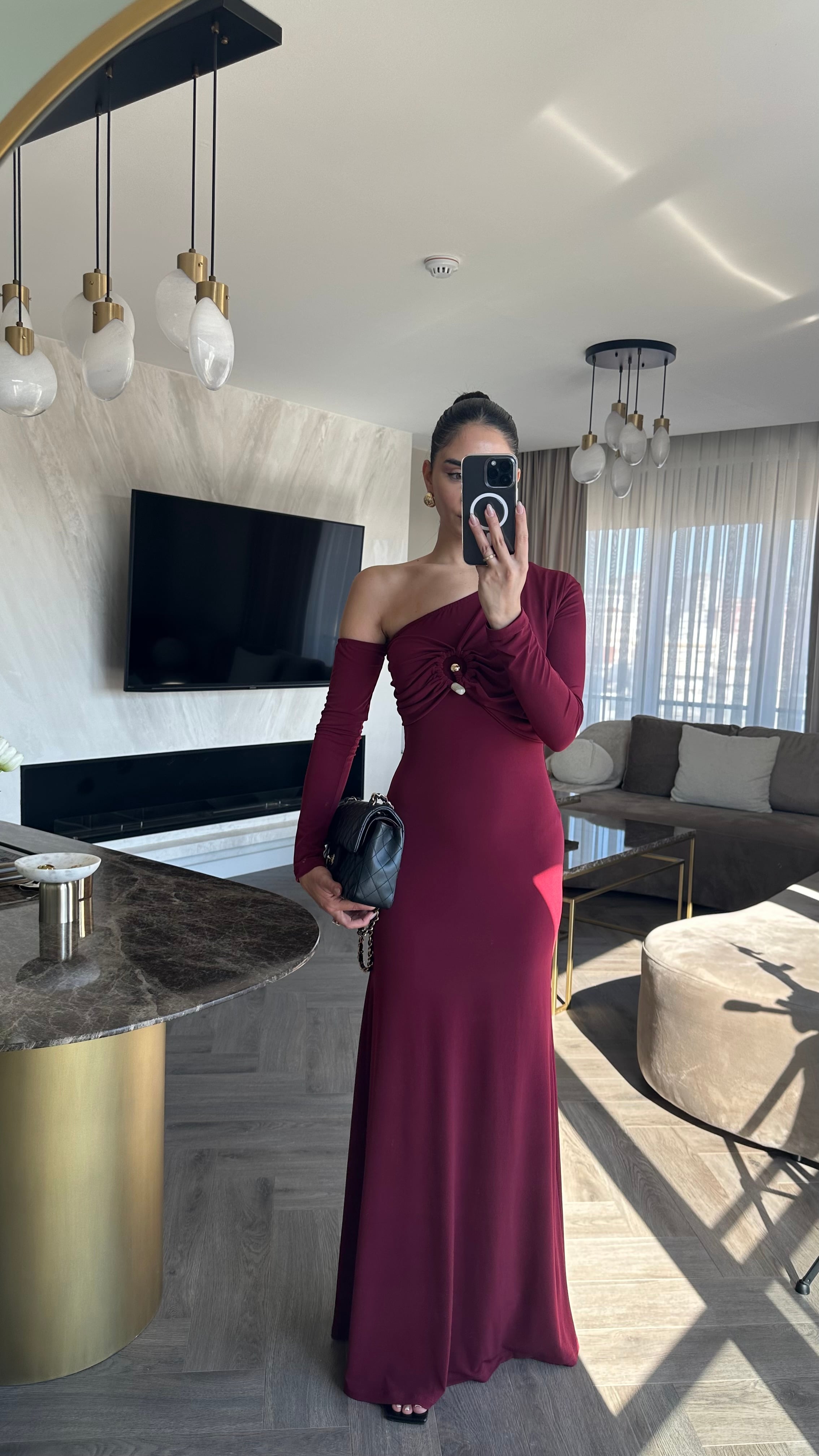 Düşük Omuz Tokalı Elbise Bordo