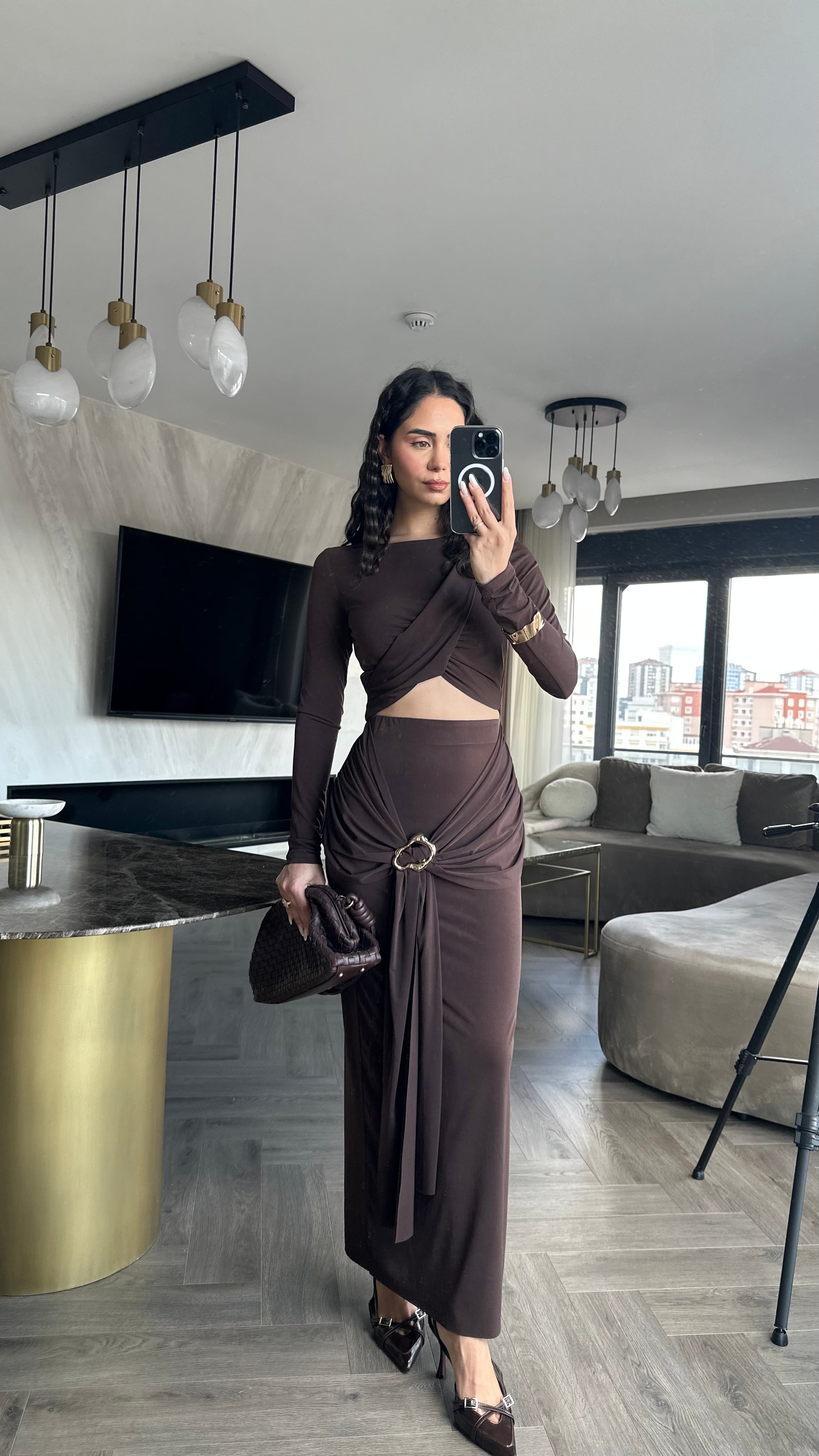 Crop Bluz Tokalı Etek Takım Kahve