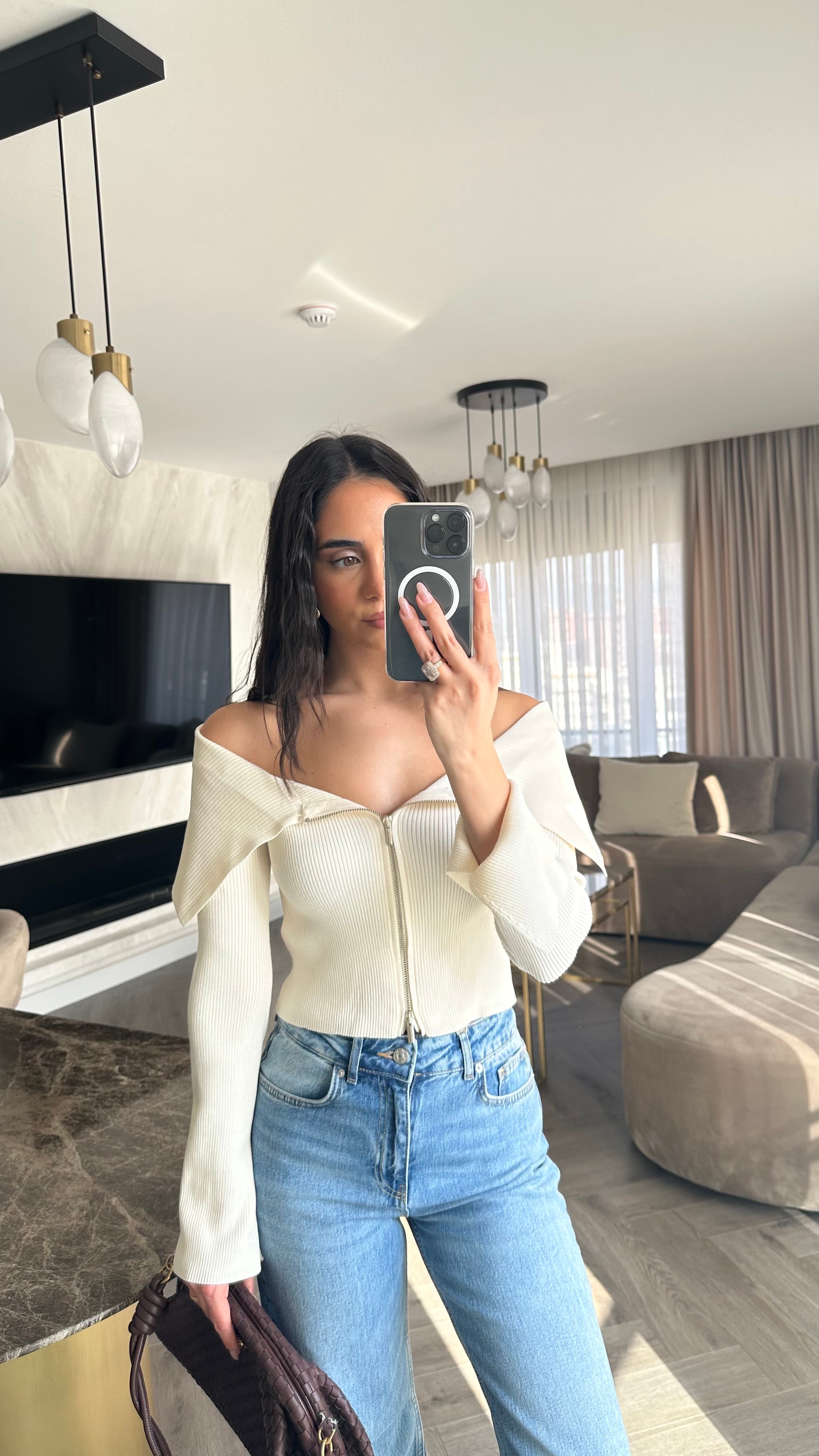Bardot Yaka Kol Yırtmaç Detaylı Fermuarlı Triko  - Ekru
