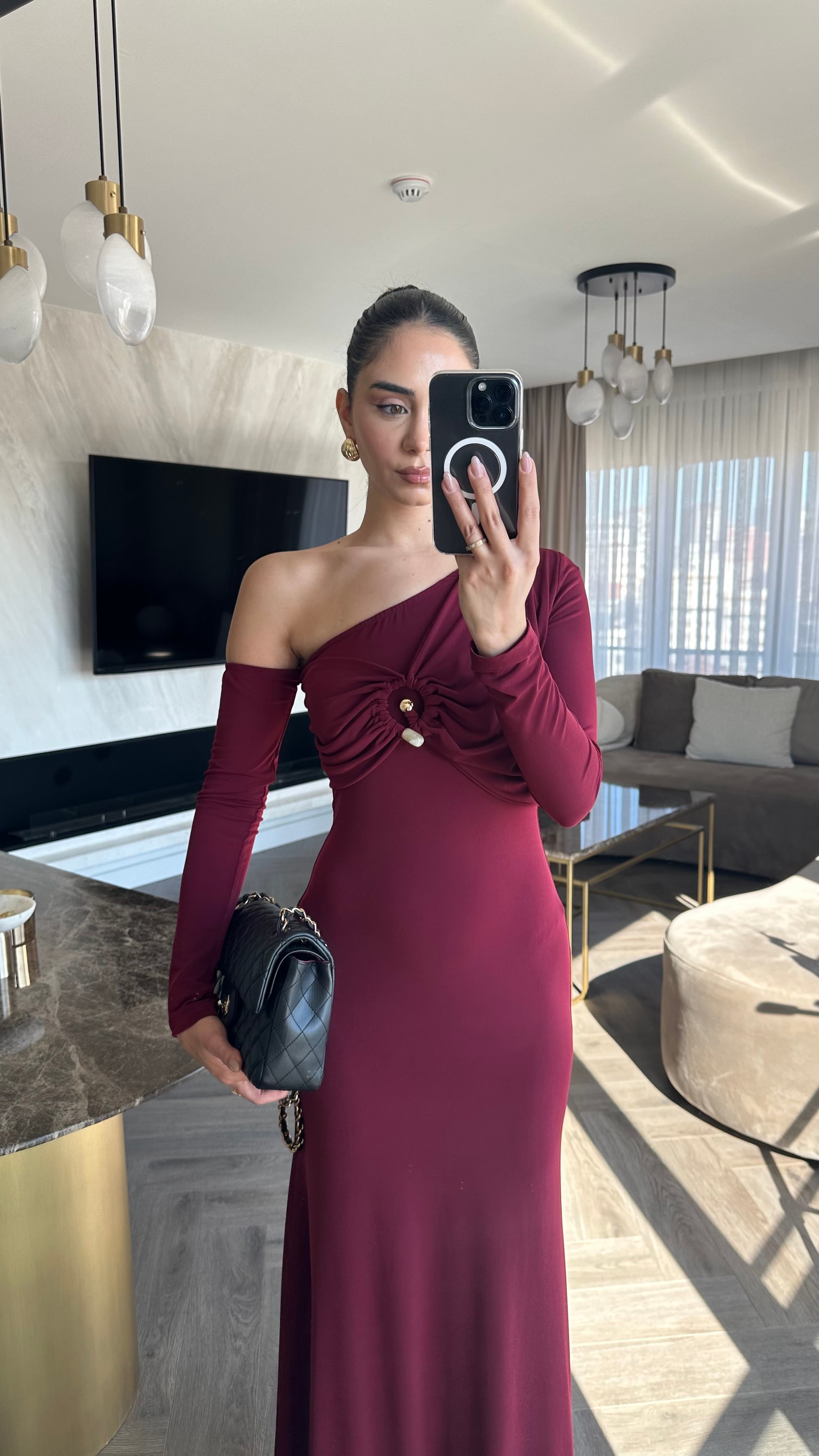 Düşük Omuz Tokalı Elbise Bordo