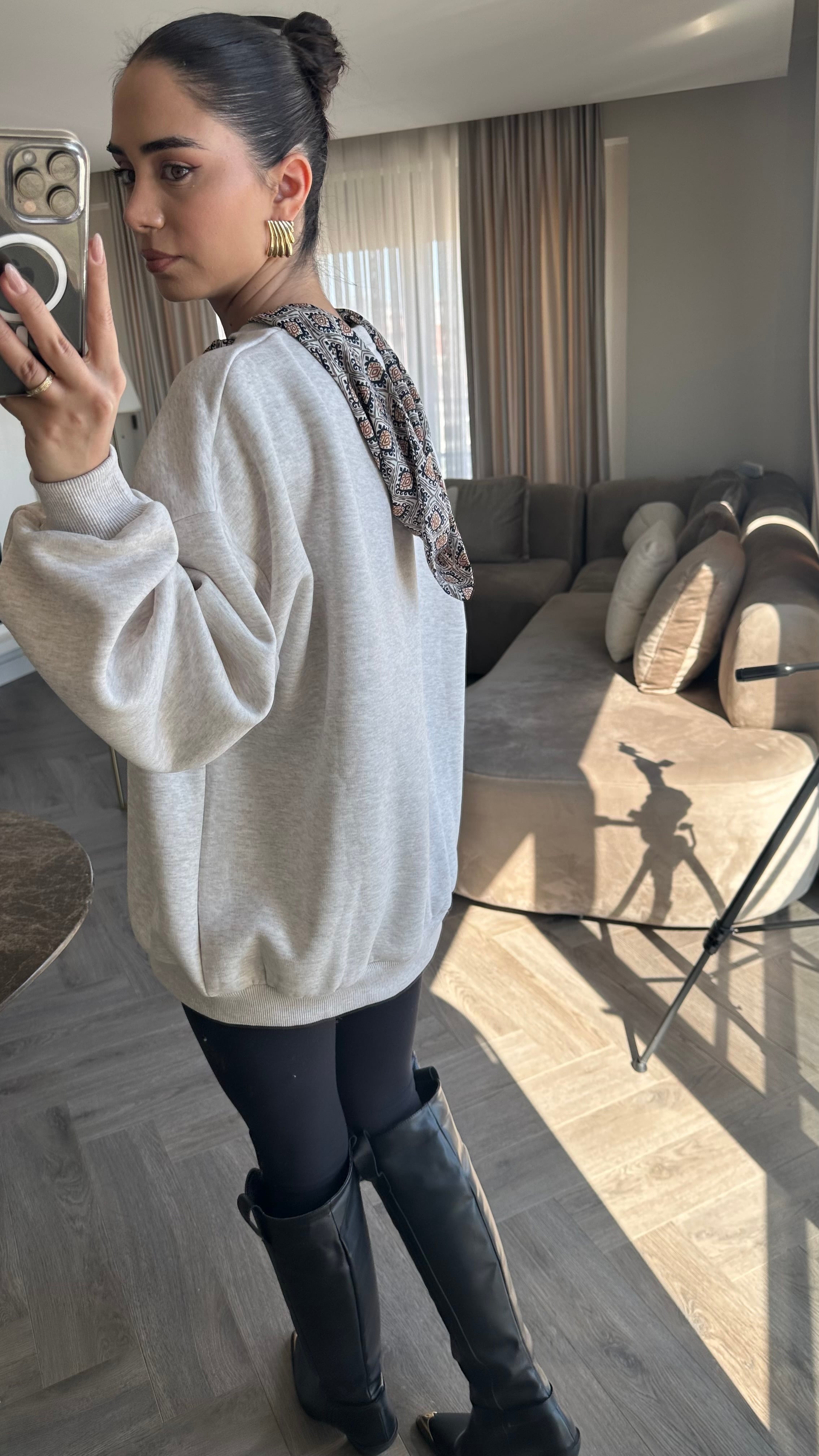 Şal Detay Sweatshirt 