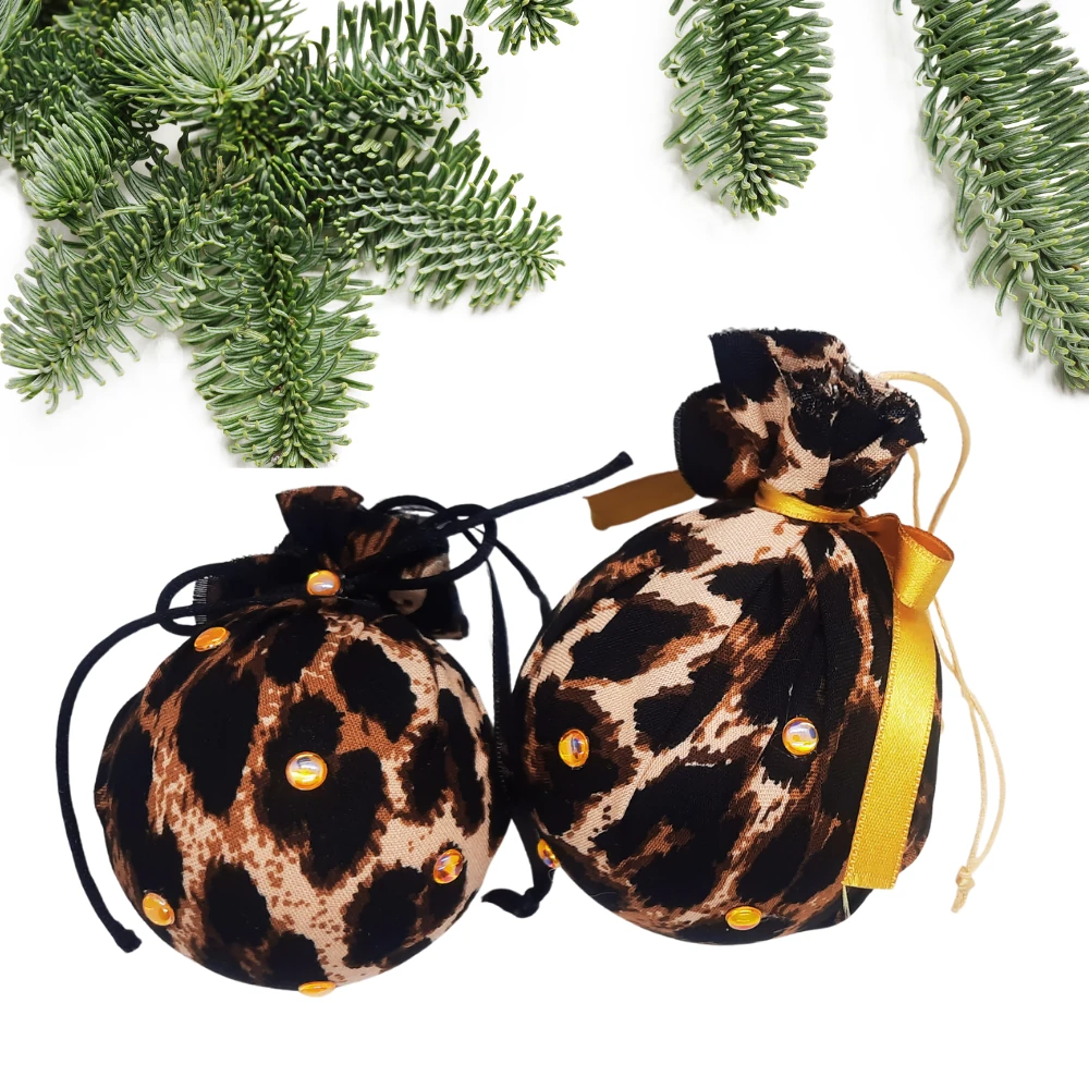Altın Leopar Yılbaşı Topu – Orta Boy