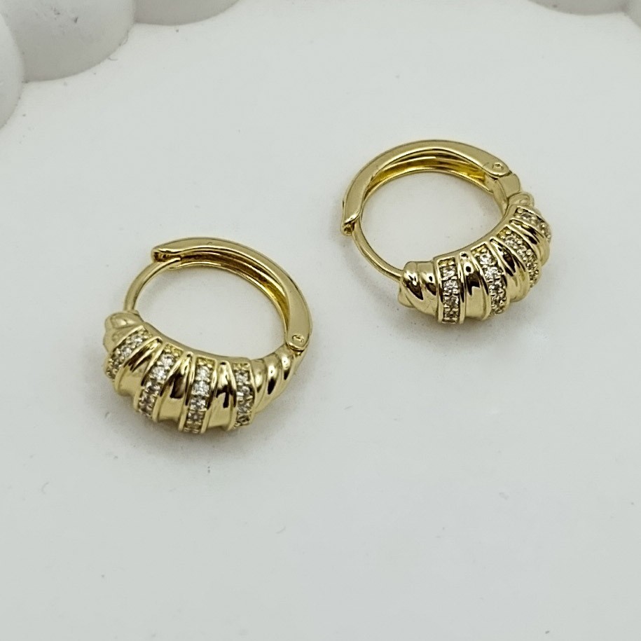Xuping Küpe Lüks Dalga Halka Model Zirkon Taşlı Modern Çizgiler 14k Gold Renk