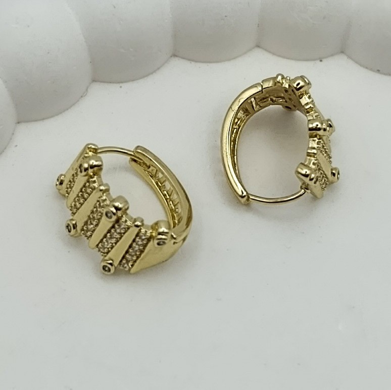 Xuping Küpe Aşk Merdiveni Halka Model Zirkon Taşlı 14k Gold Renk