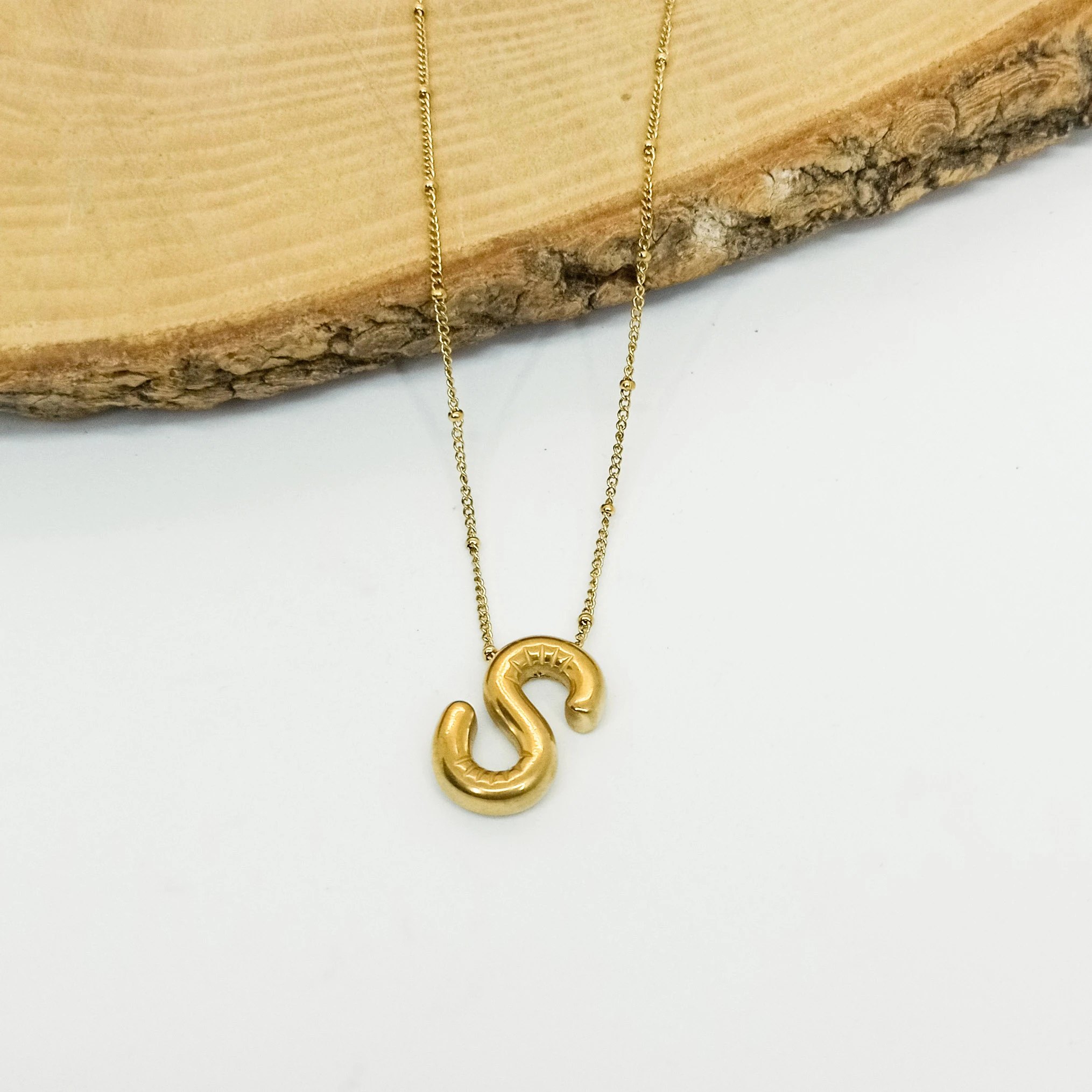 Çelik Balon Model  Harf Kolye Top Zincir Detaylı Gold Renk - S harfi