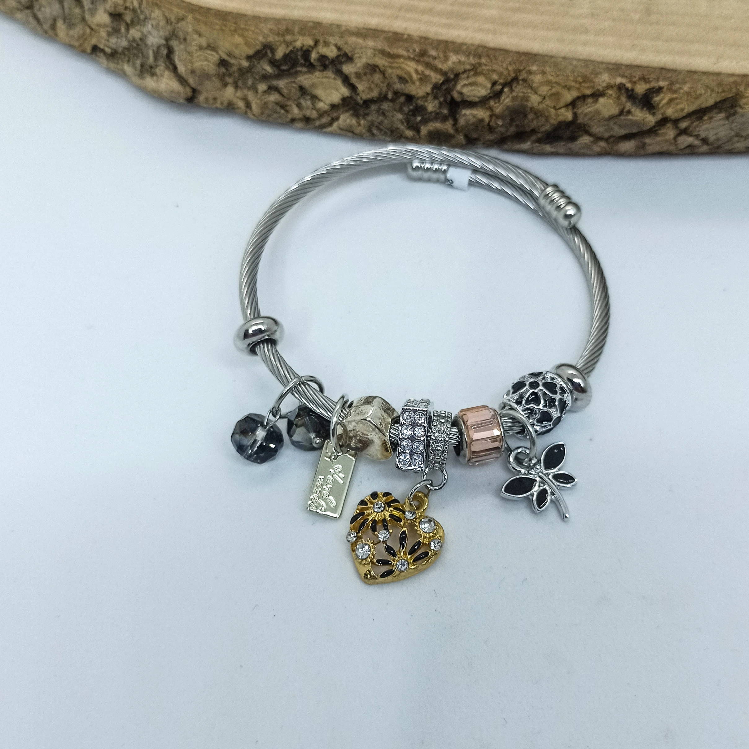 Çelik Gümüş Kordonlu Renkli Murano Boncuklu Çarmlı Şans Bilekliği  - Siyah Yusufçuk ve Gold Kalp