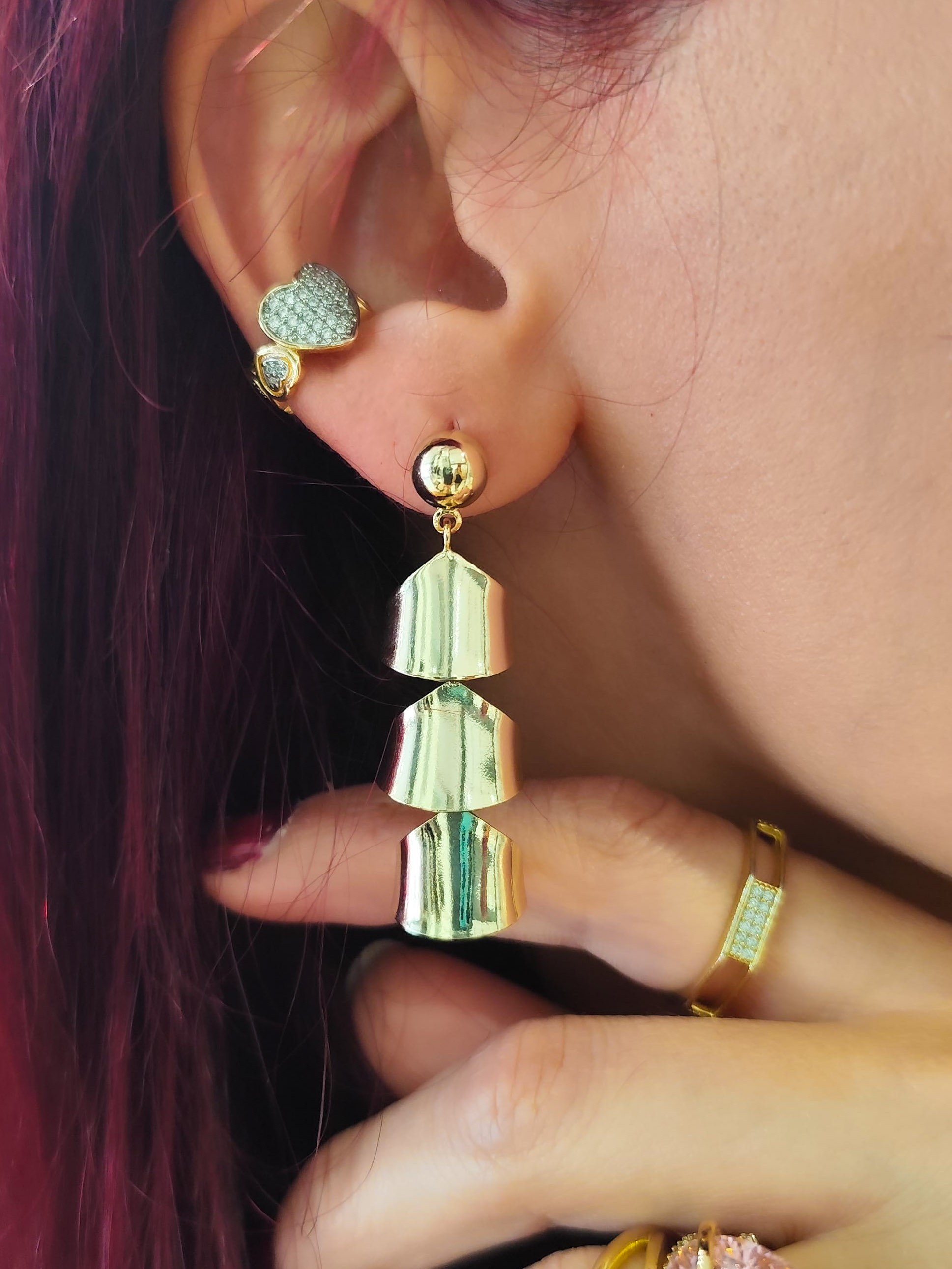 Xuping Küpe Sallantılı Dalgalı 3 Plaka Model 14K Gold Renk