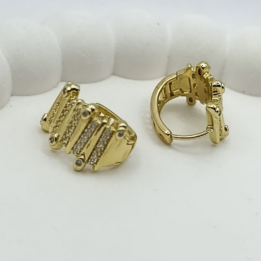 Xuping Küpe Aşk Merdiveni Halka Model Zirkon Taşlı 14k Gold Renk