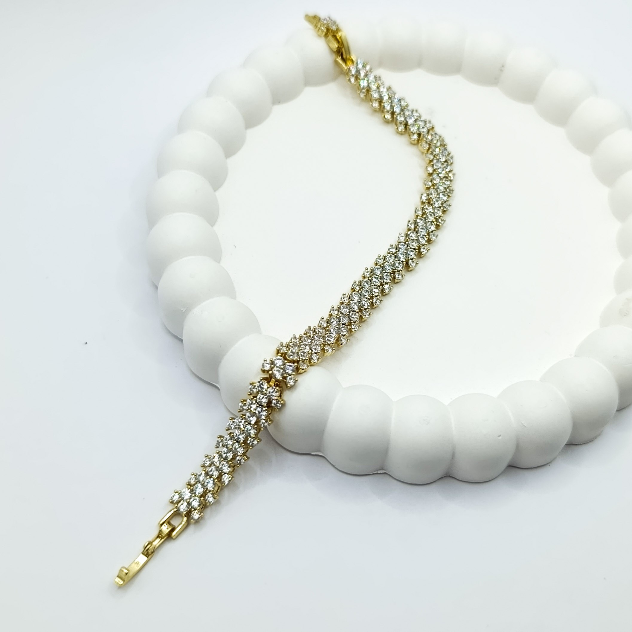 XUPİNG  Zirkon Taşlı Alya Model Bileklik Gold Renk