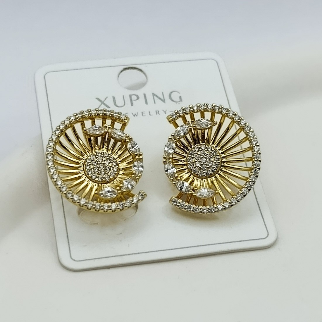 Xuping Küpe Sun Model Zirkon Taşlı Halka Tipi Kapama 14k Gold Renk