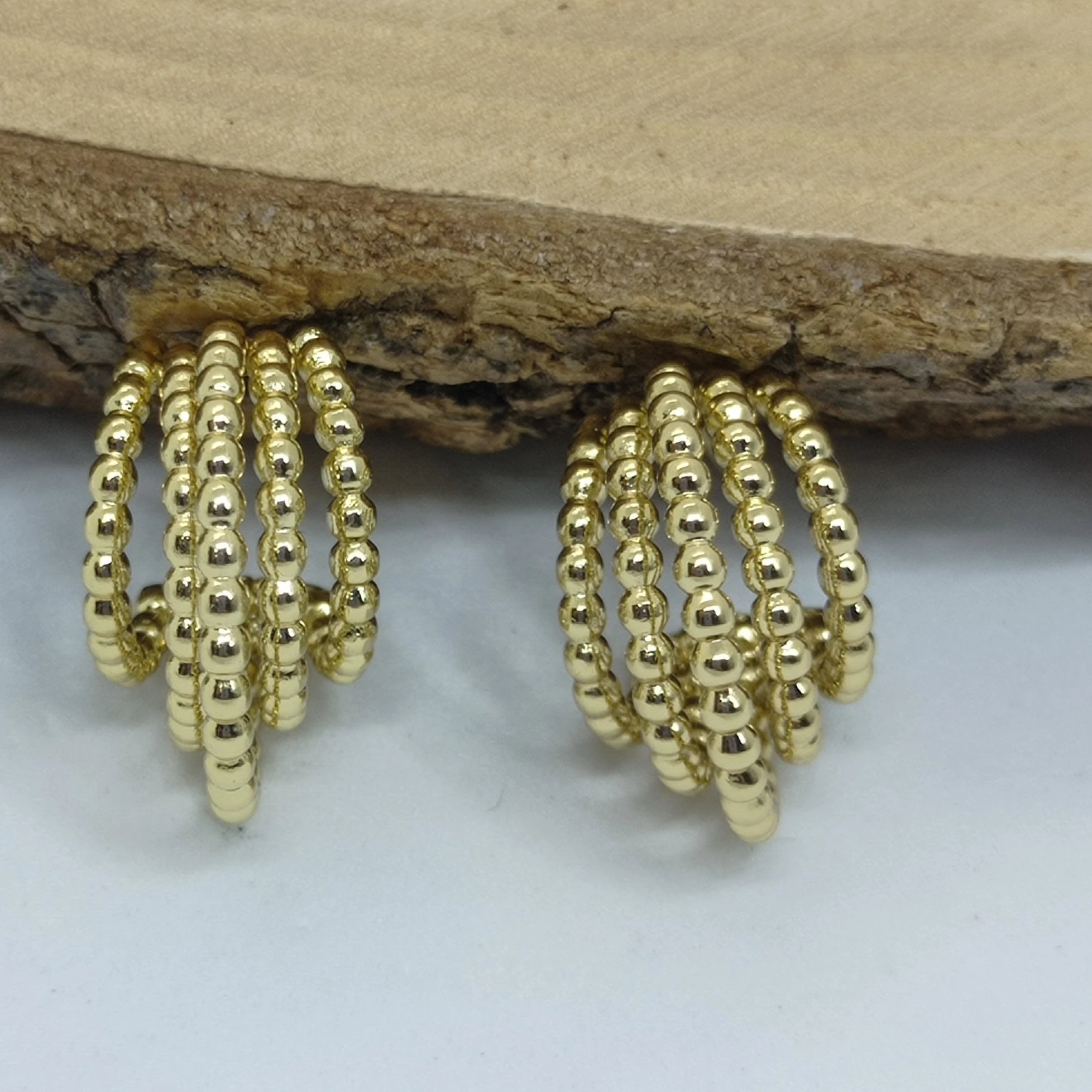 XUPİNG Dorika Model Küpe Gold Renk 