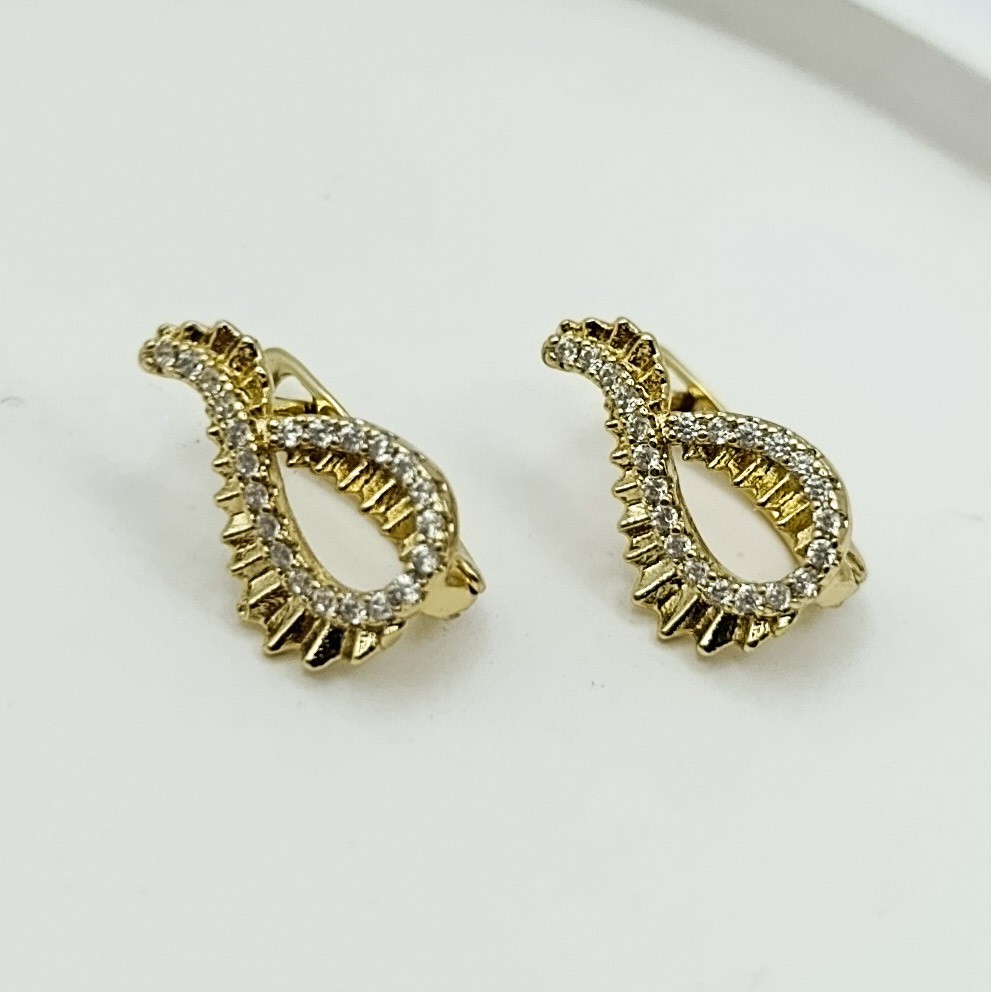 Xuping Altın Damla Model Zirkon Taşlı 14k Gold Renk