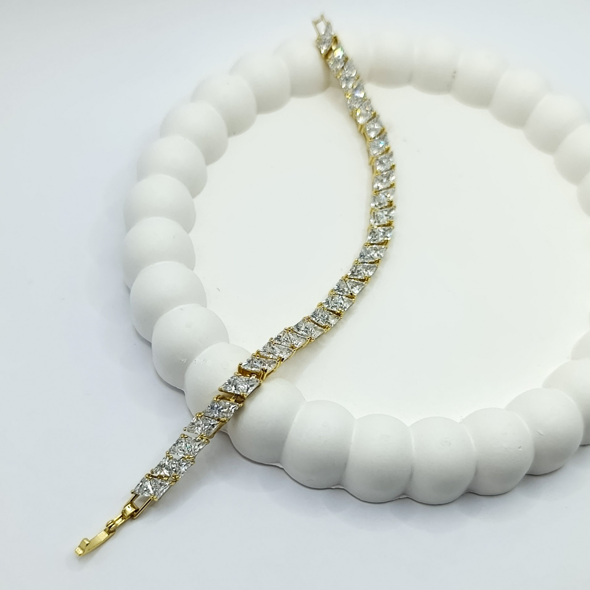XUPİNG Kesme Zirkon Taşlı Diya Model Bileklik Gold Renk