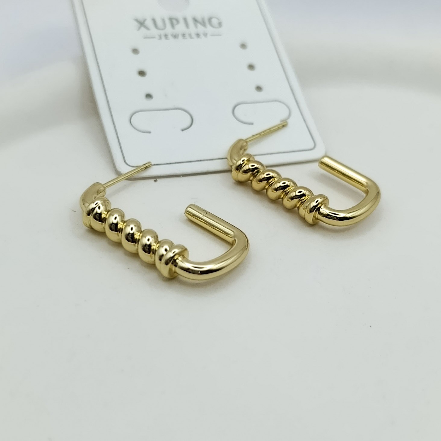 Xuping Küpe Curve Model Yay Detaylı Oval Halka 14k Gold Renk