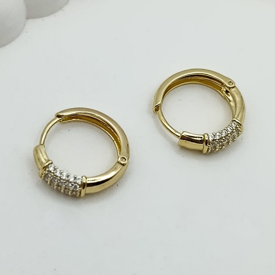 Xuping Küpe Altın Çizgiler Halka Model Zirkon Taşlı Şık Tasarım 14k Gold Renk