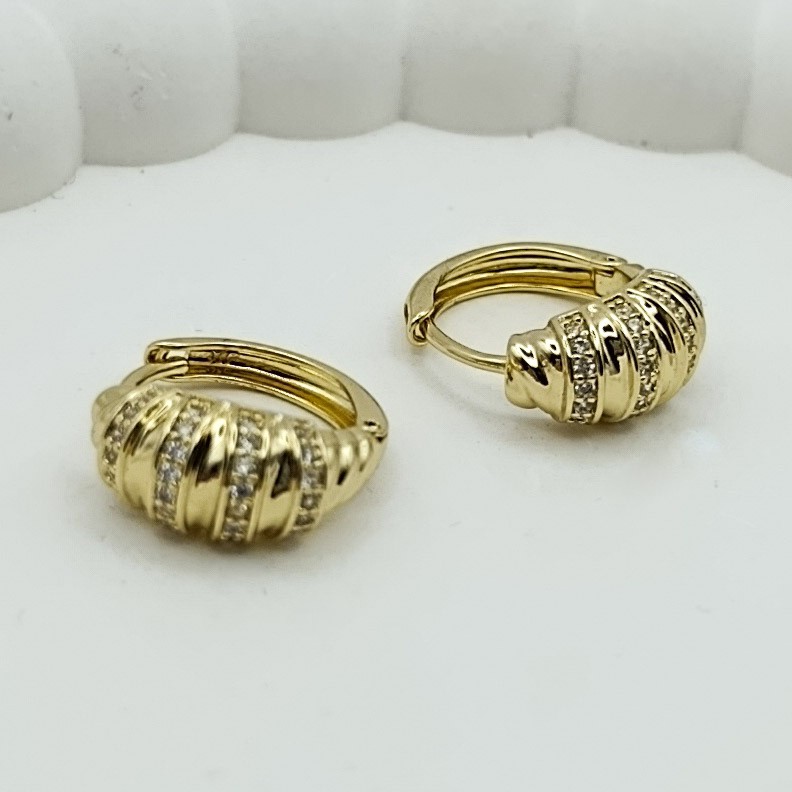 Xuping Küpe Lüks Dalga Halka Model Zirkon Taşlı Modern Çizgiler 14k Gold Renk