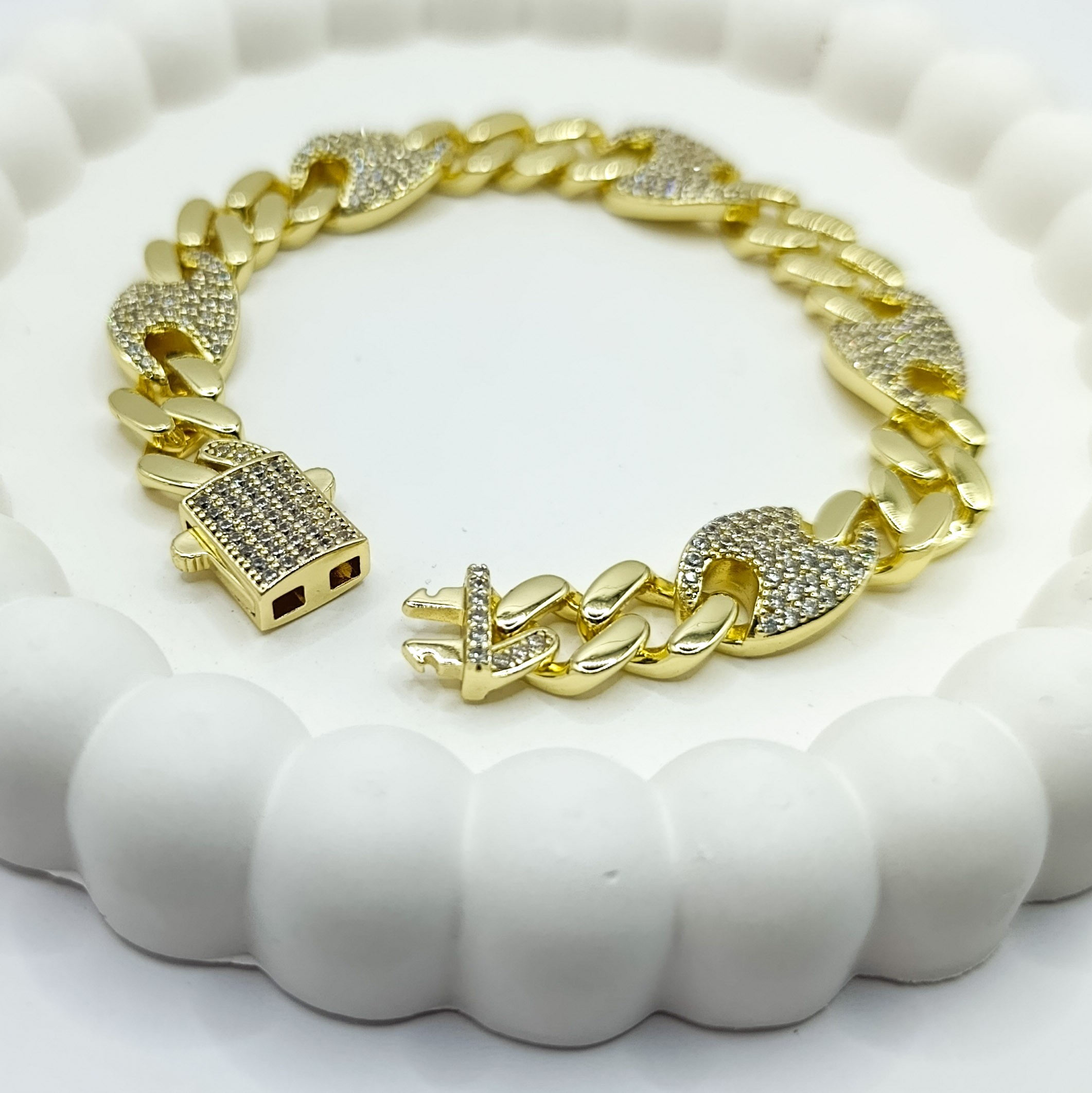 XUPİNG Zirkon Taşlı Milano Model Gold Renk Bileklik