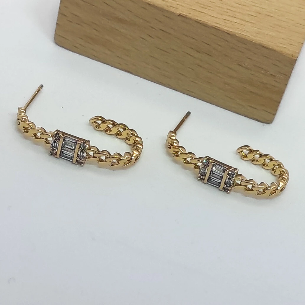 XUPİNG Baget Taş Detaylı Zincir Model Dikdörtgen Küpe Rose gold renk