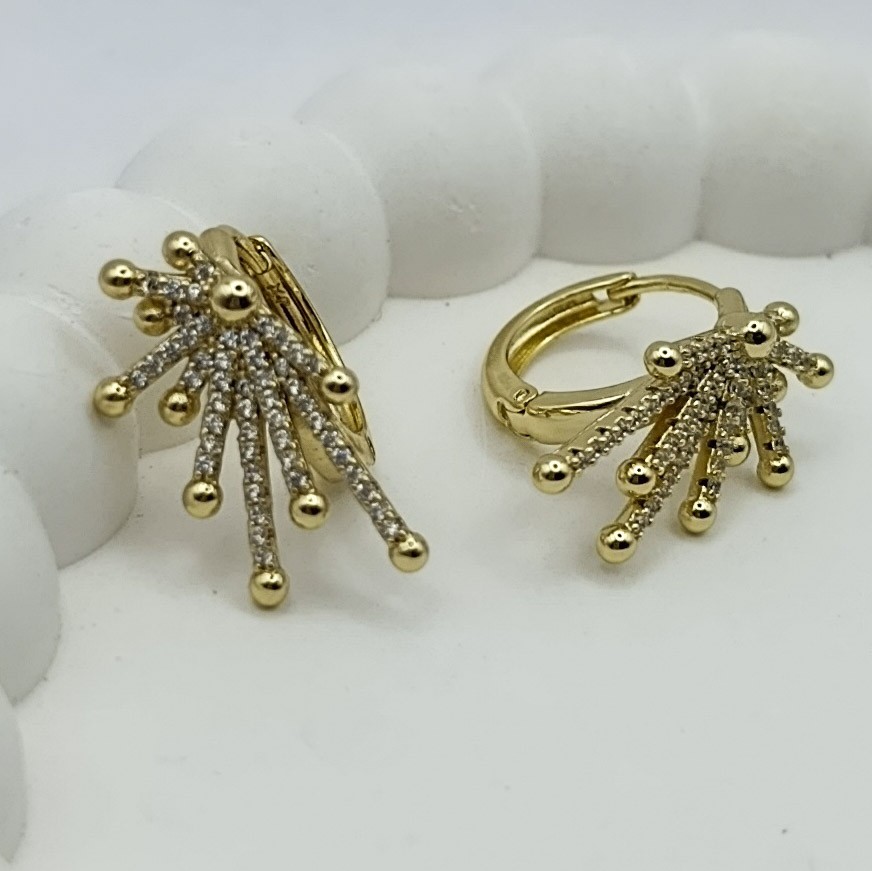 Xuping Küpe Işık Saçan Model Halka Üzeri Gün Işığı Zirkon Taşlı 14k Gold Renk