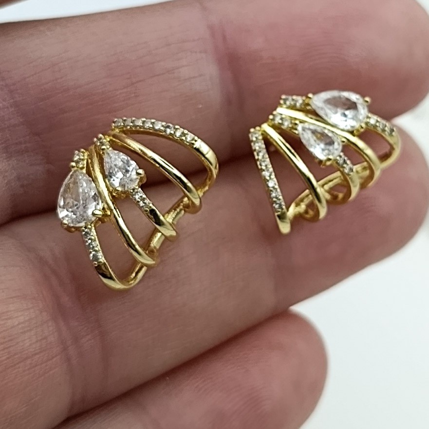Xuping Küpe Altın Damla Beşli Görünüm Model Zirkon Taşlı 14k Gold Renk