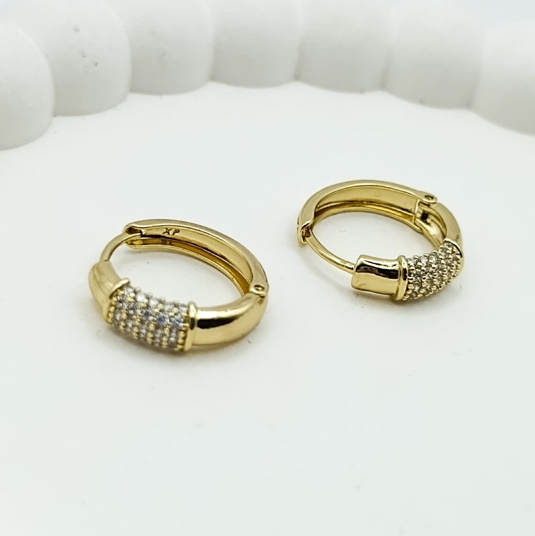 Xuping Küpe Altın Çizgiler Halka Model Zirkon Taşlı Şık Tasarım 14k Gold Renk