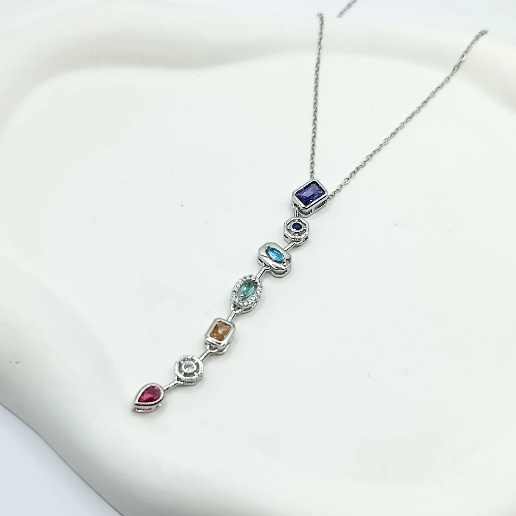 Çelik Kolye Y Model Farklı Figür Renkli Uç Detay 7 Element