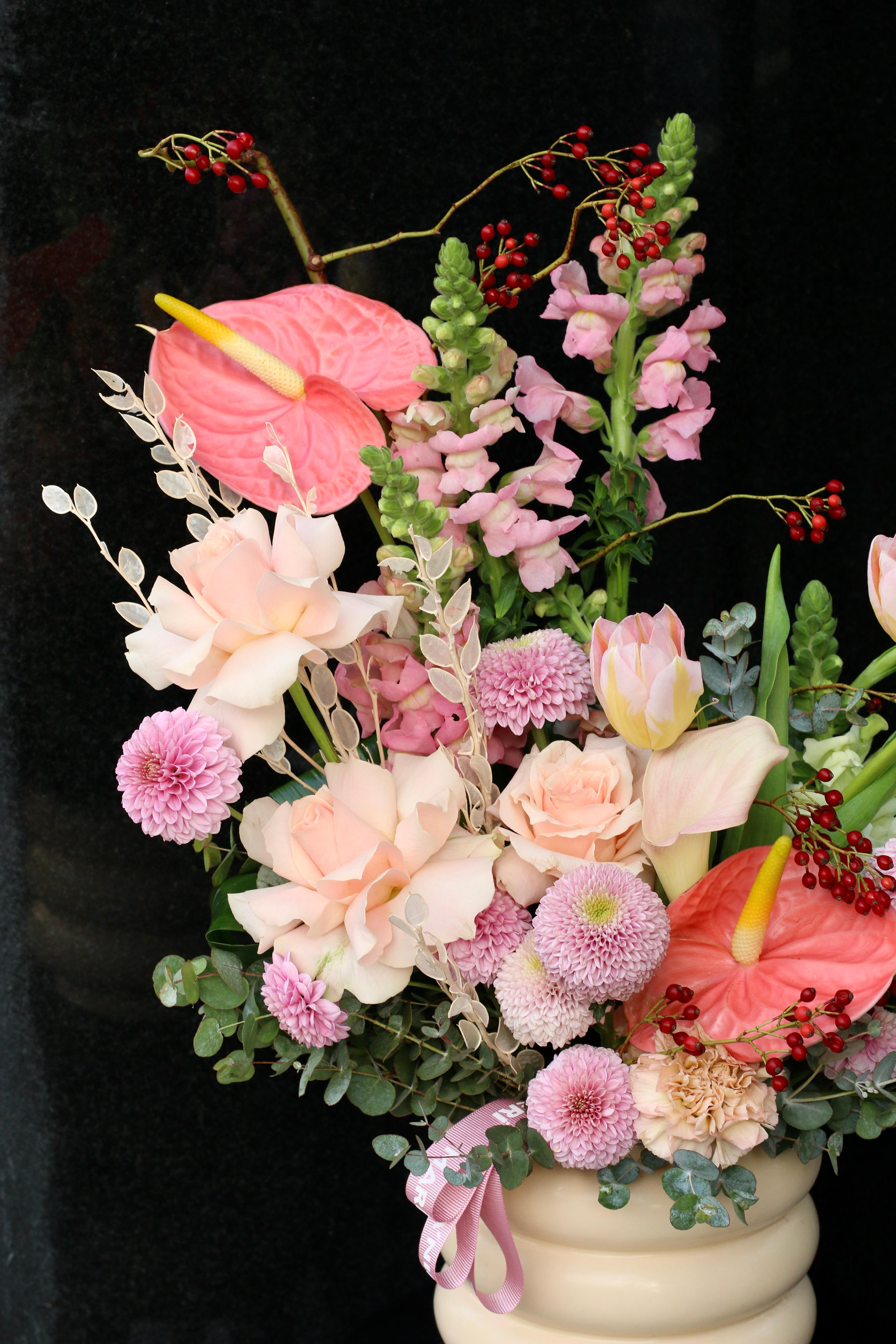 Arrangement by Vera