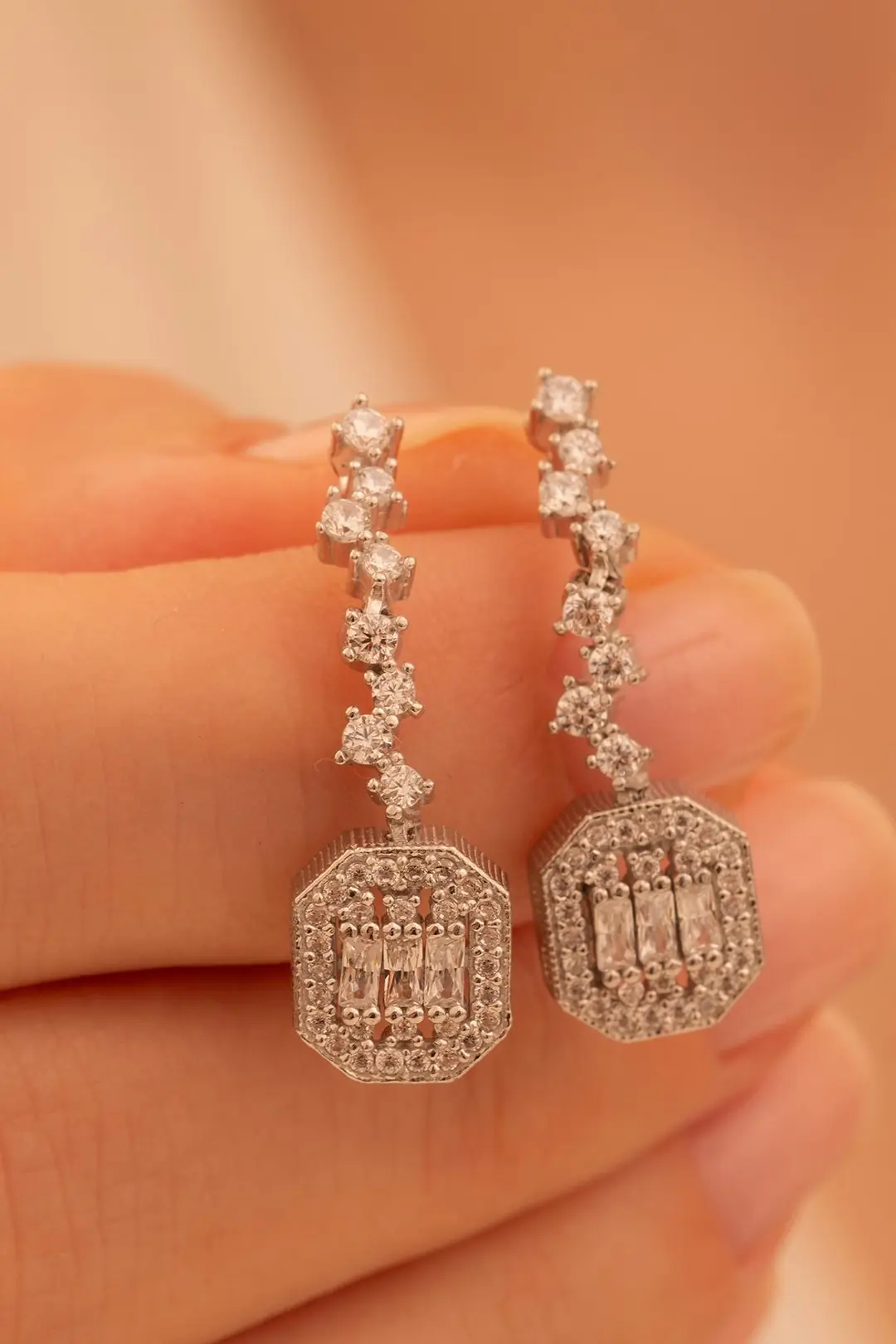 Women's Silver Earrings Nevrez Baguette Stone-set Zircon Süslemeli Women's Earrings