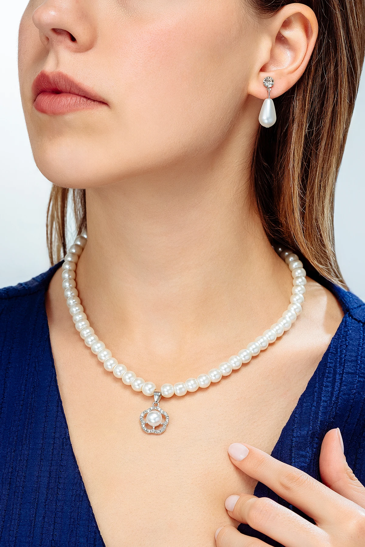 Kadın İnci Kolye Küpe Set - Helena Model Çiçek Motifli Kadın İnci Set