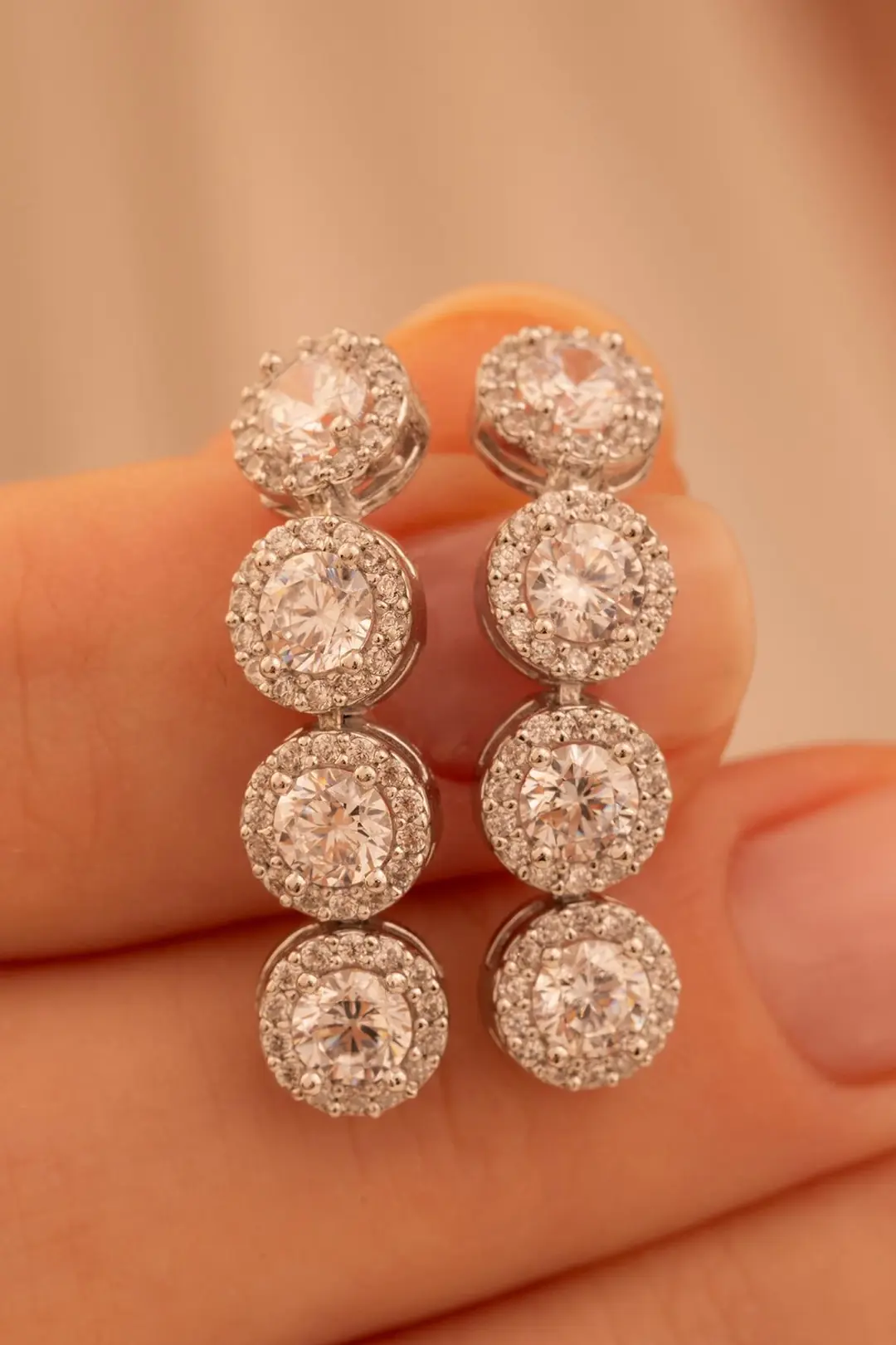 Women's Silver Earrings İdil Round Zircon Stone-set Women's Earrings
