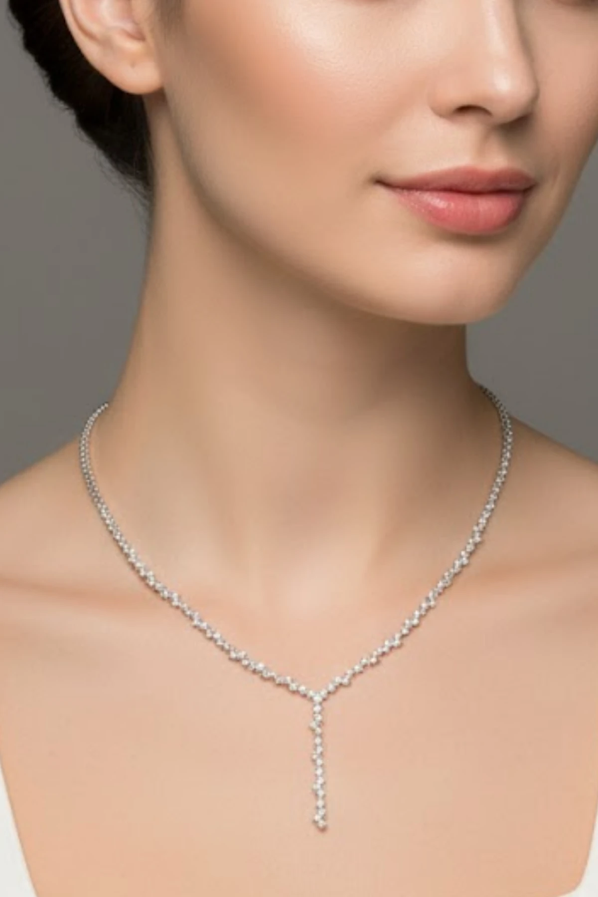 Alin Model Gümüş Su Yolu Kadın Kolye