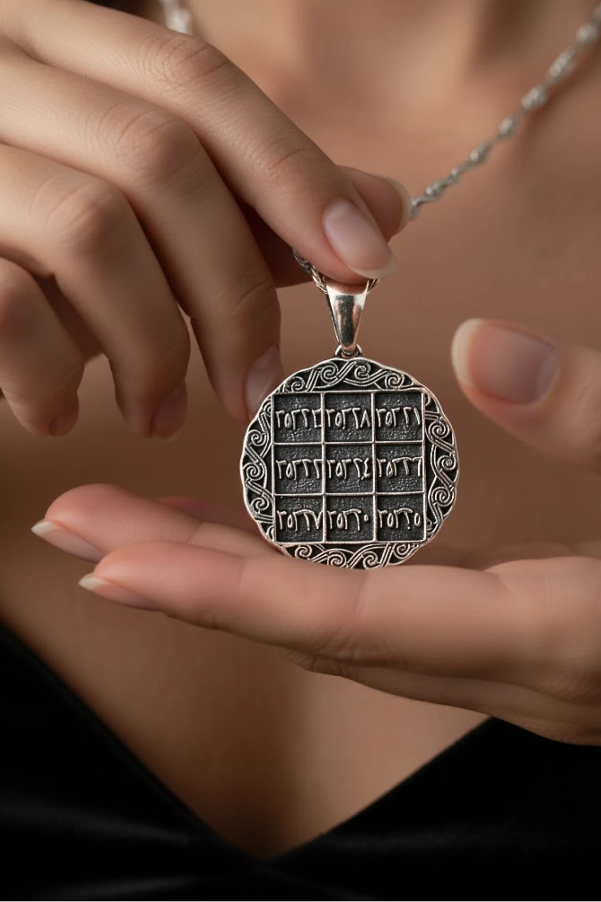 İsmi Azam Ve Yedi Ayetler Vefki Çift Taraflı Kadın Gümüş Kolye