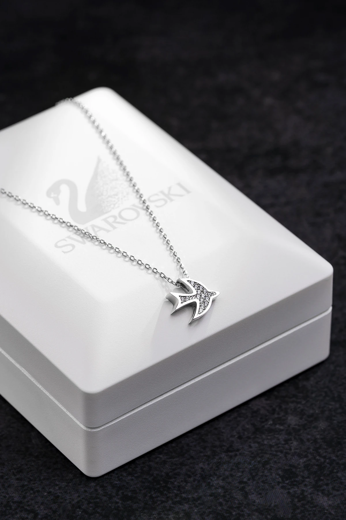 Kadın Gümüş Kolye - Swarovski Taşlı Zirconia Ay Motifli Kuş Kadın Kolye