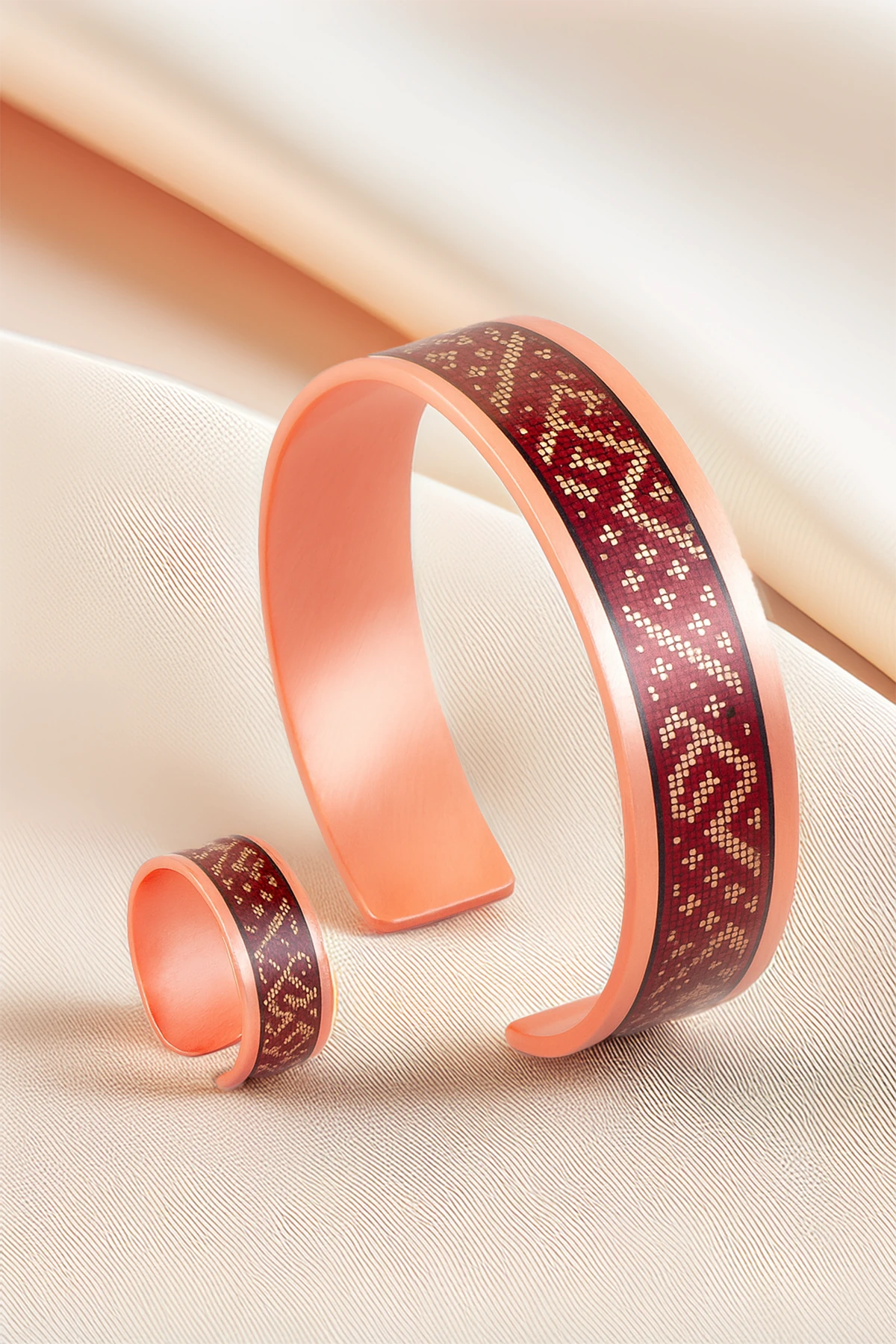 Kadın Bakır Bileklik Yüzük Set - Eva Model Özel Baskı Metal Kutu Ve Kuvars Taşı