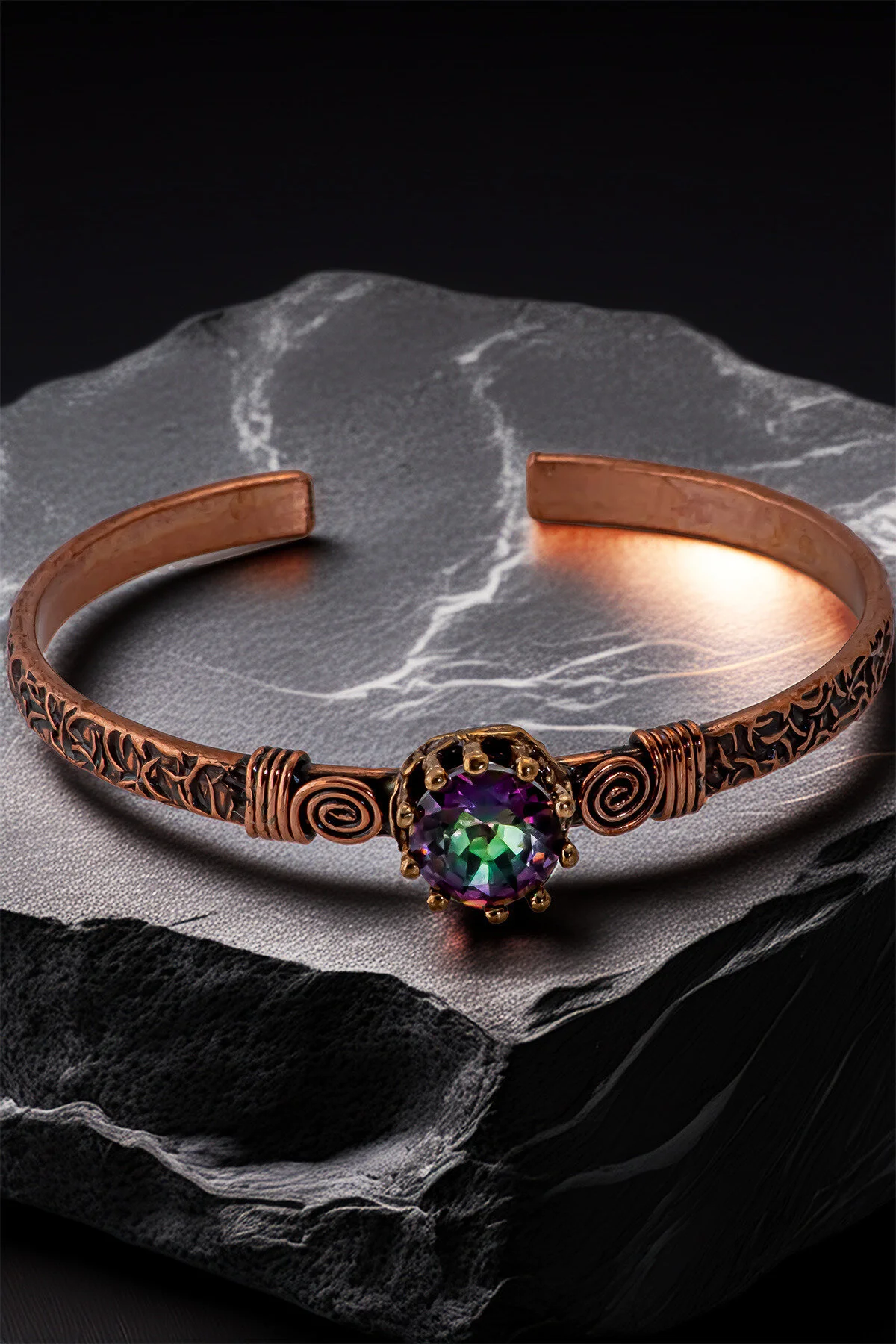 Kadın Bakır Bileklik - Mistik Topaz Model 2 Ağaç Kabuğu Model İnce Metal Kutu Doğal Taşlar Bilezik
