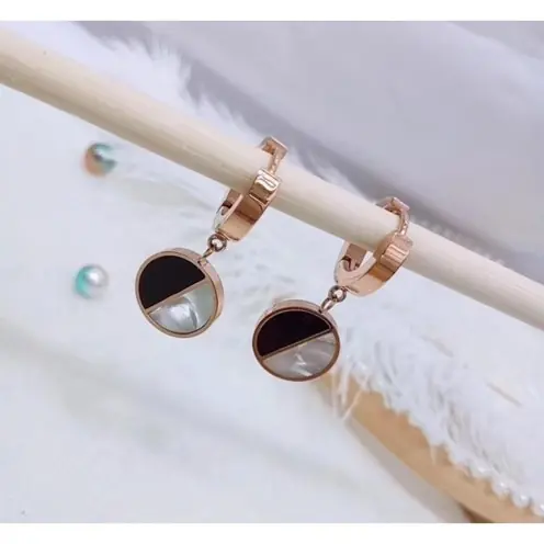 Oasis Rose Color Kararmayan Steel Hoop Earrings