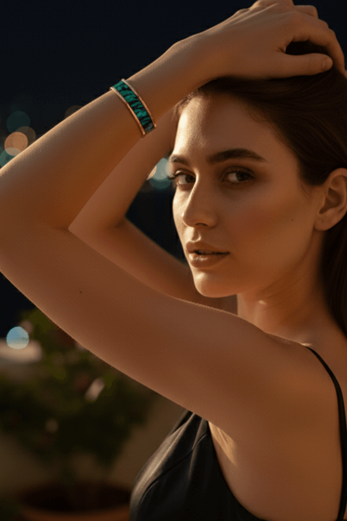 Kadın Bakır Bileklik - Arianna Model Özel Baskı Metal Kutu Ve Kuvars Taşı