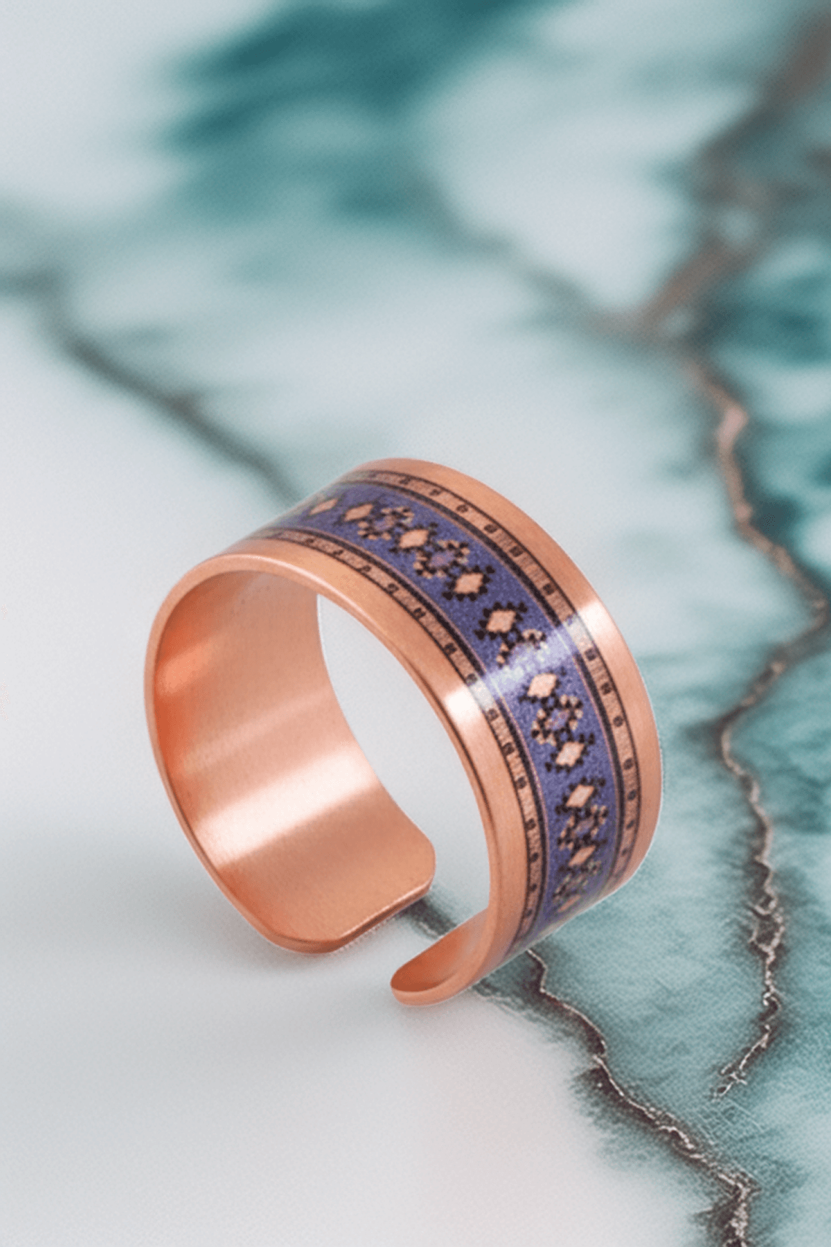 Kadın Bakır Yüzük - Lola Model Özel Baskı Metal Kutu Ve Kuvars Taşı