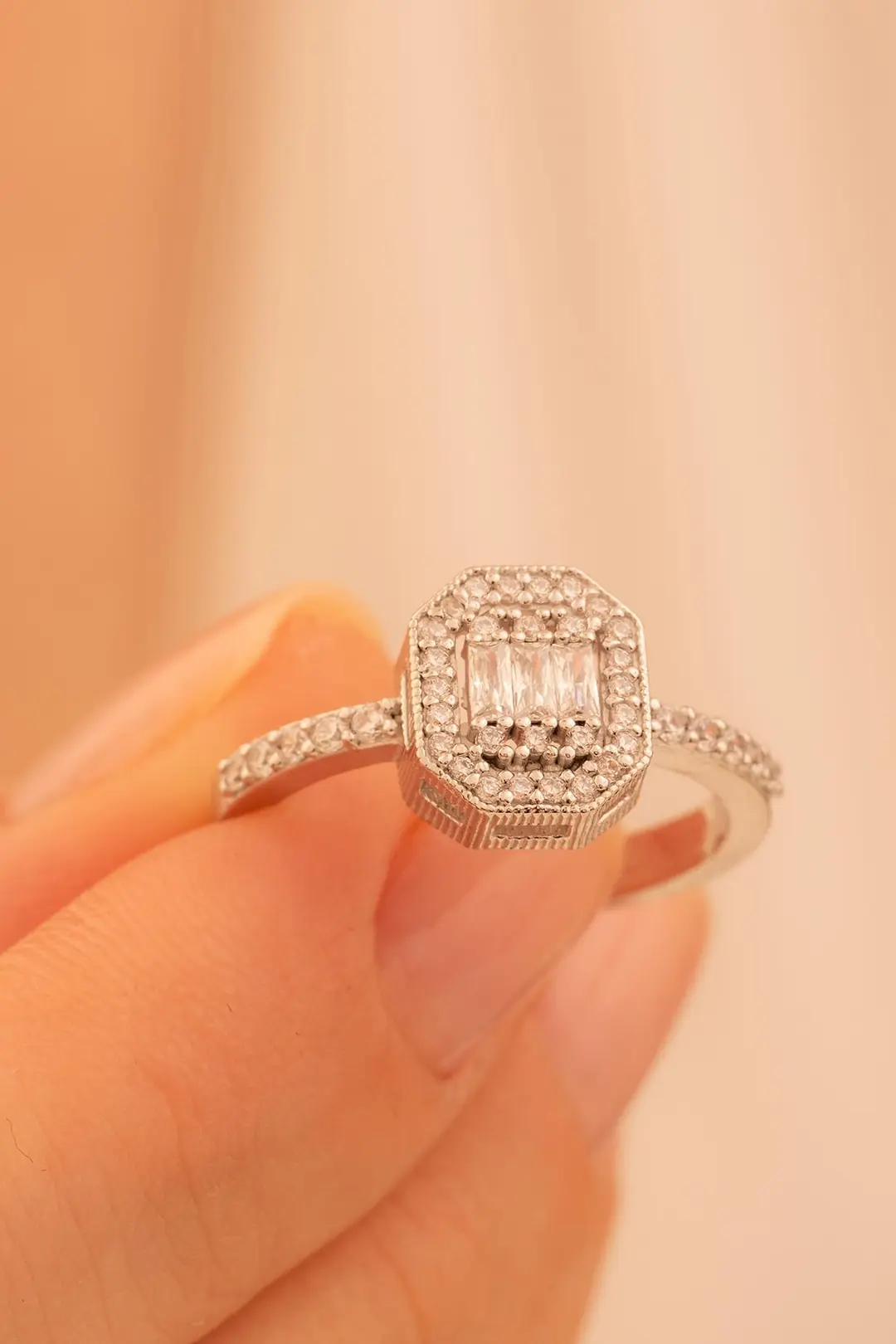 Women's Silver Ring Ferahnaz Baguette Stone-set Zircon Süslemeli Women's Ring