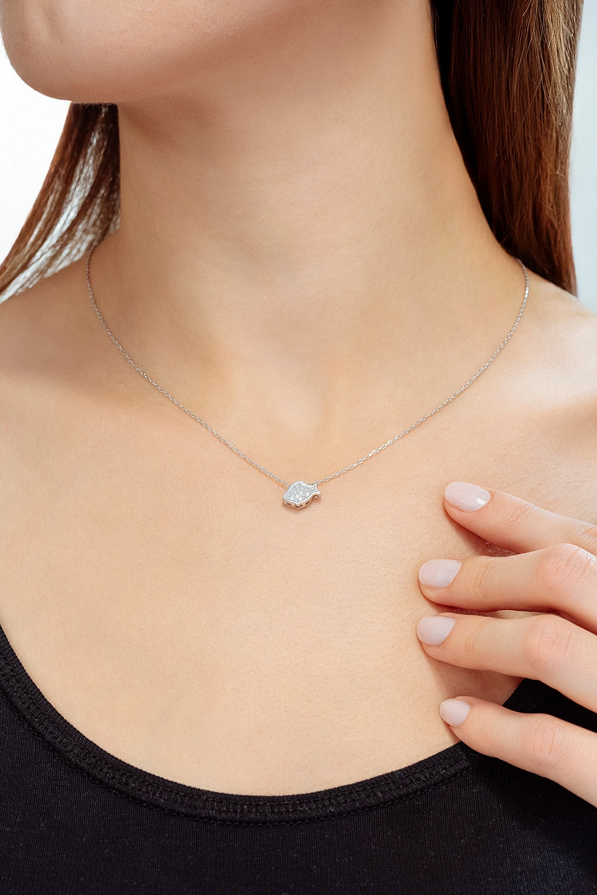 Kadın Gümüş Kolye - Swarovski Taşlı Zirconia Balık Motifli Kadın Kolye