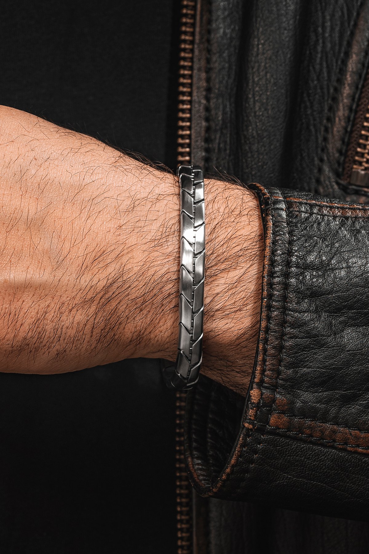 Magnum Flex Kelepçe Model - Mat Esnek Manyetik Çelik Erkek Bileklik