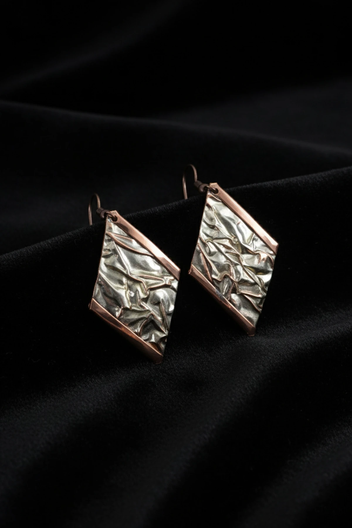 Kadın Bakır Küpe - Beyaz Yıldız Tozu Model Bakır Kadın Küpe