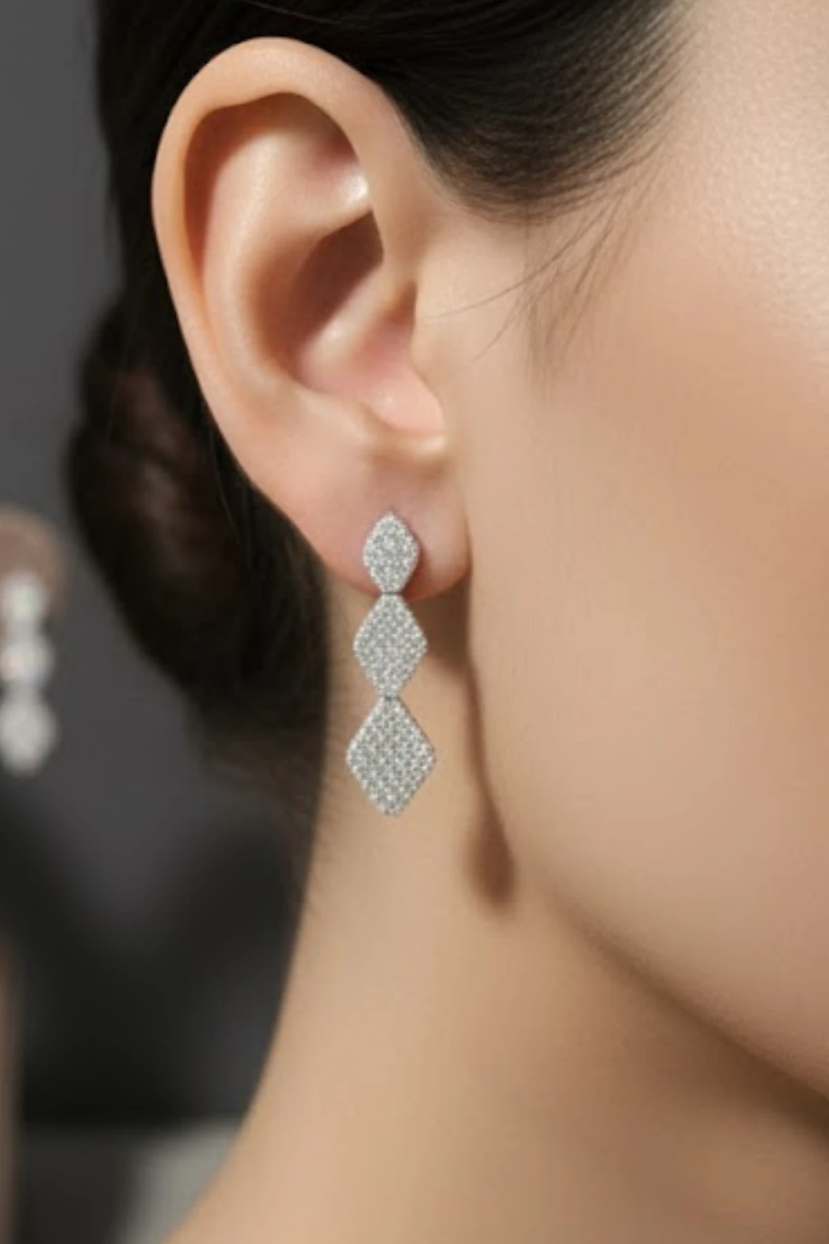 Kadın Gümüş Küpe - Kleopatra Model Zirkon Taşlı Su Yolu Küpe