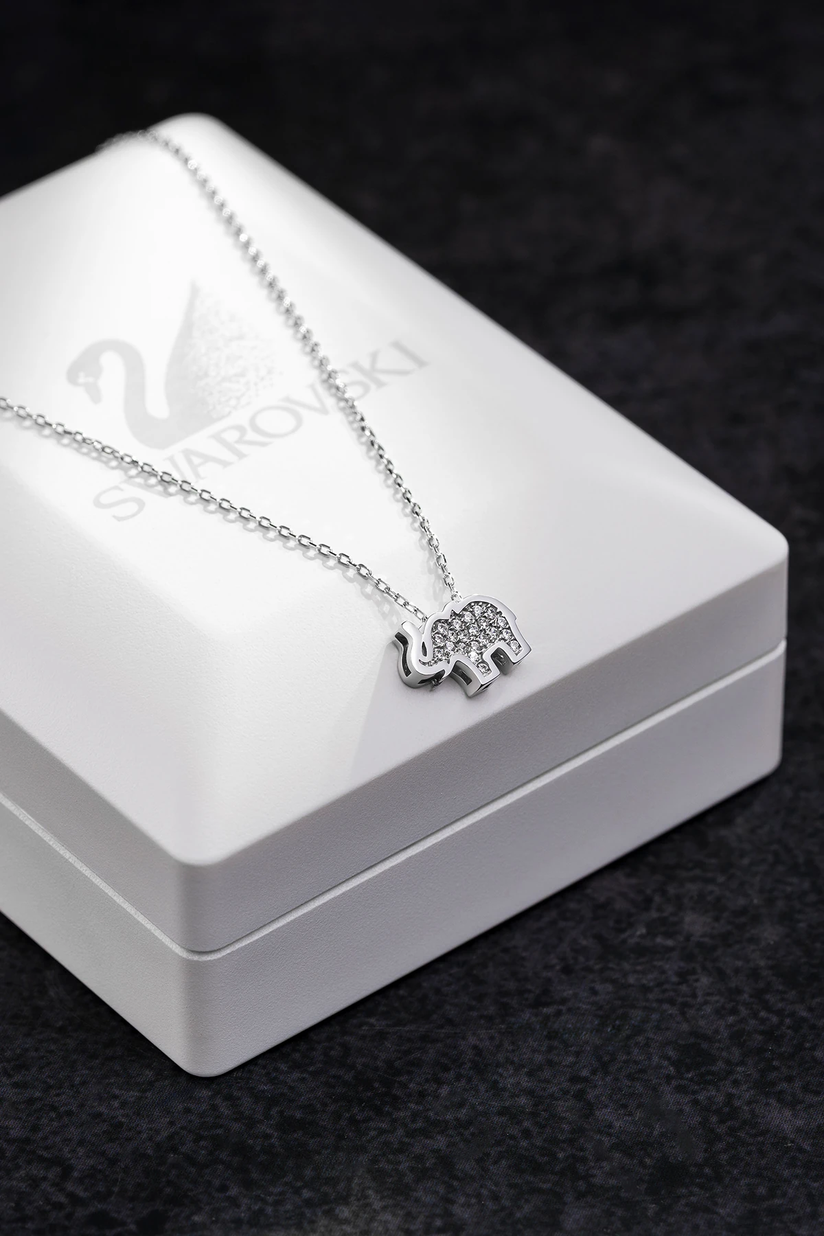 Kadın Gümüş Kolye - Swarovski Taşlı Zirconia Fil Motifli Kadın Kolye