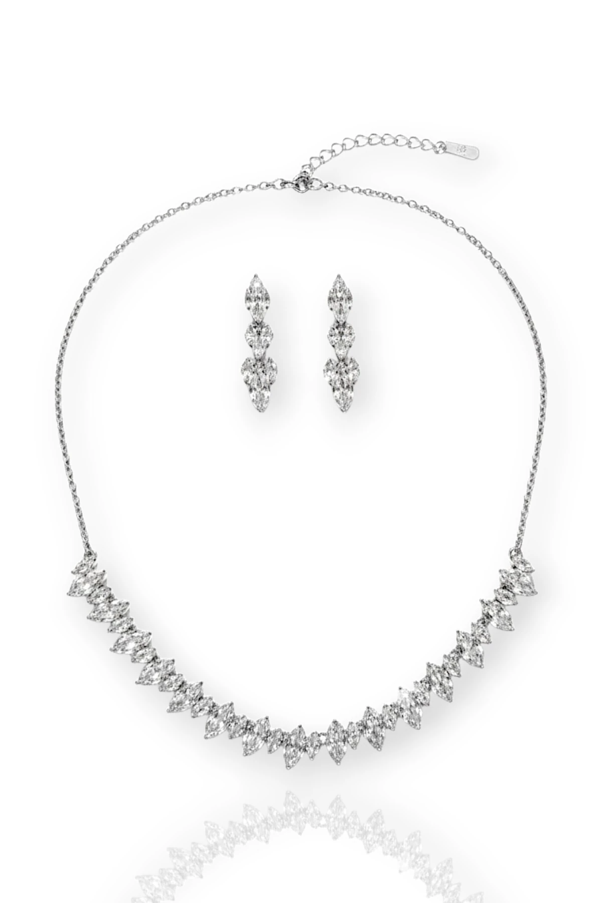 Kadın Bijuteri Kolye Küpe Set - Sara Model Baget ve Zirkon Taşlı Zarif Su Yolu Set