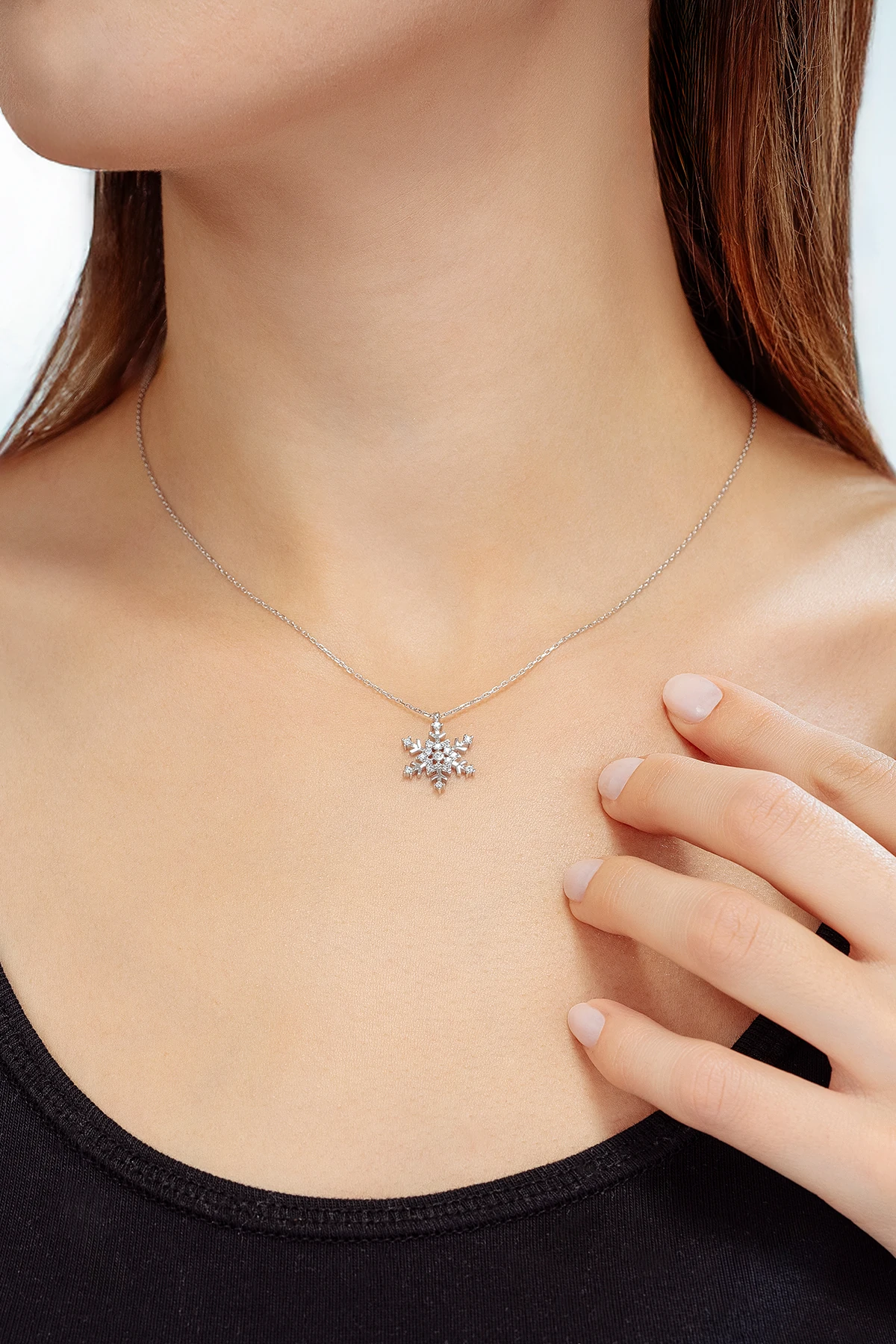 Kadın Gümüş Kolye - Swarovski Taşlı Zirconia Kar Tanesi Model 1 Kadın Kolye