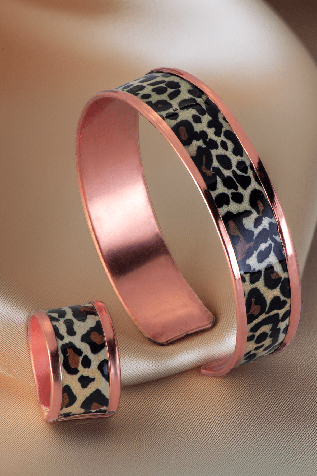 Kadın Bakır Bileklik Yüzük Set - Leopar Model Özel Baskı Metal Kutu Ve Kuvars Taşı