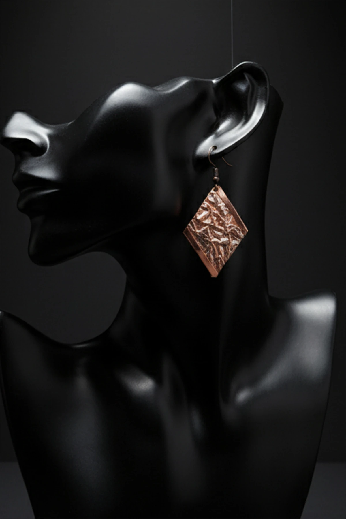 Kadın Bakır Küpe - Bej Sonbahar Işıltısı Model Bakır Kadın Küpe