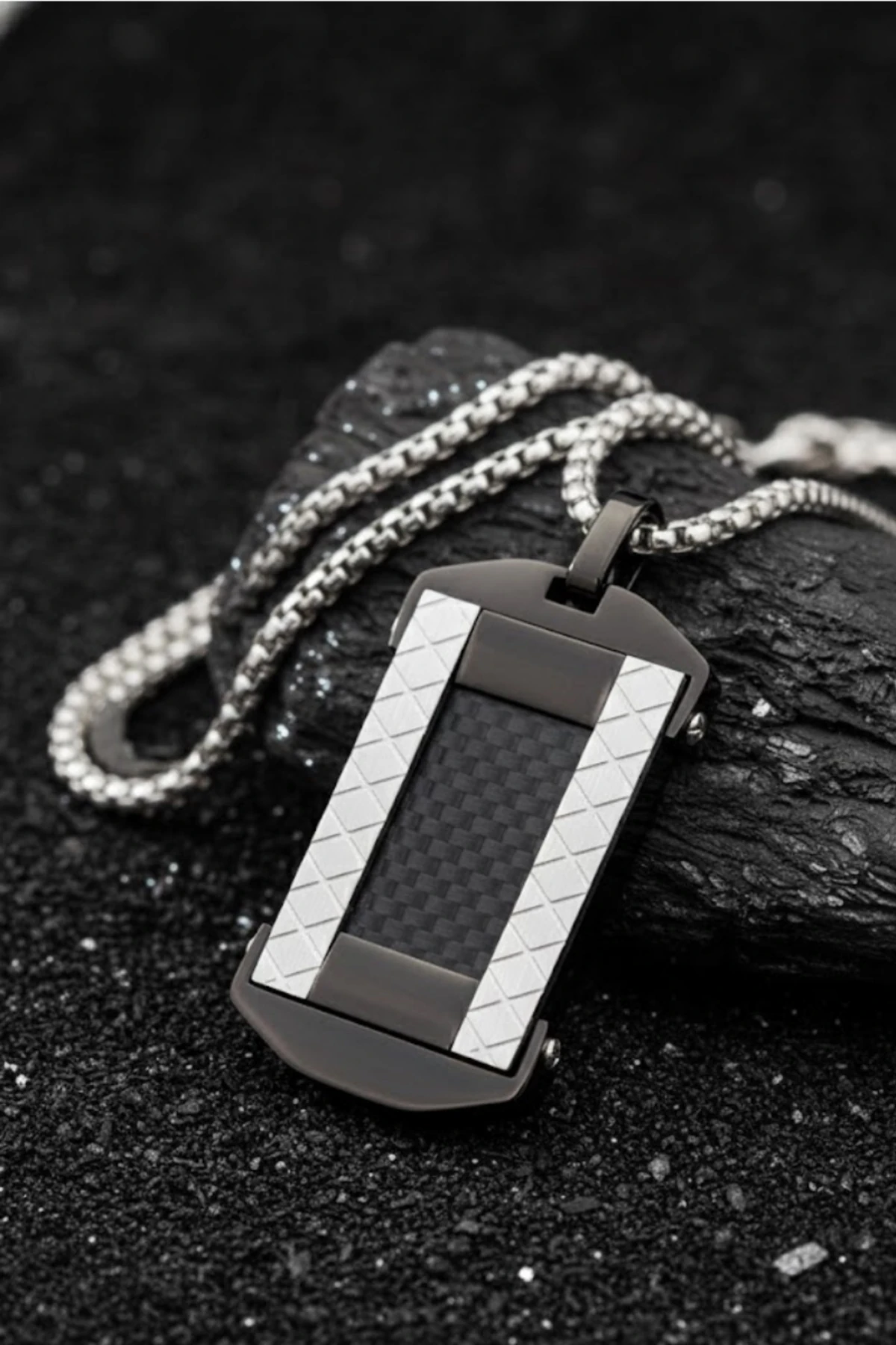 Erkek Karbon Fiber Görünümlü Polo Zincir Model Paslanmaz Çelik Plaka Kolye