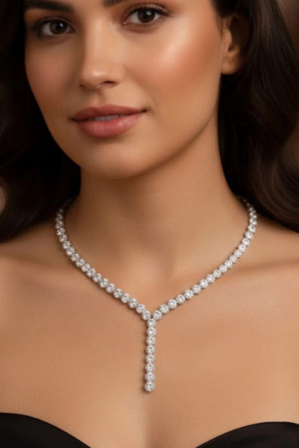 Kadın Gümüş Kolye - Şahmeran Yuvarlak Zirkon Taşlı Kolye